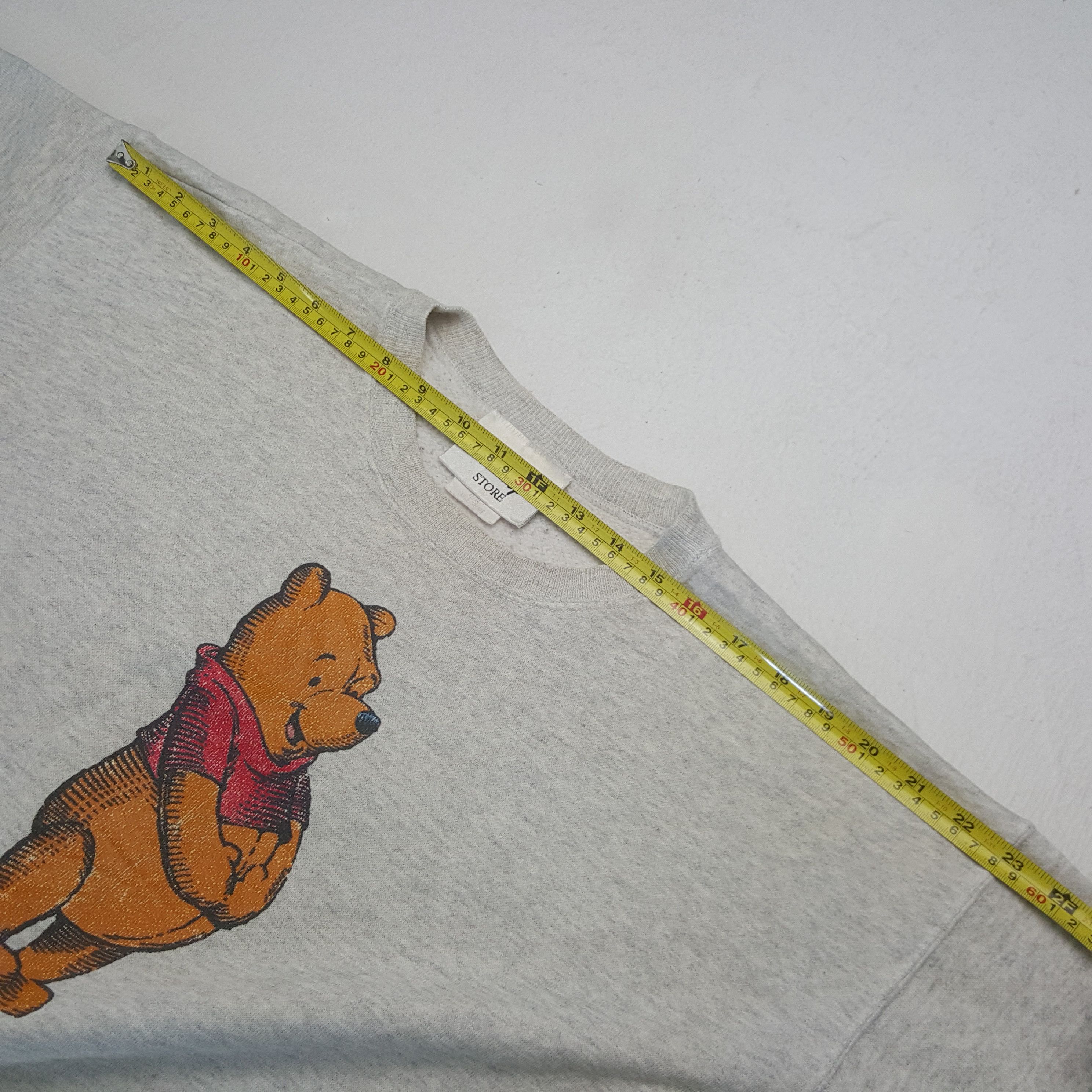 Disney Vintage Winnie Pooh by The Disney Store Sweatshirt Size US L / EU 52-54 / 3 - 7 Thumbnail