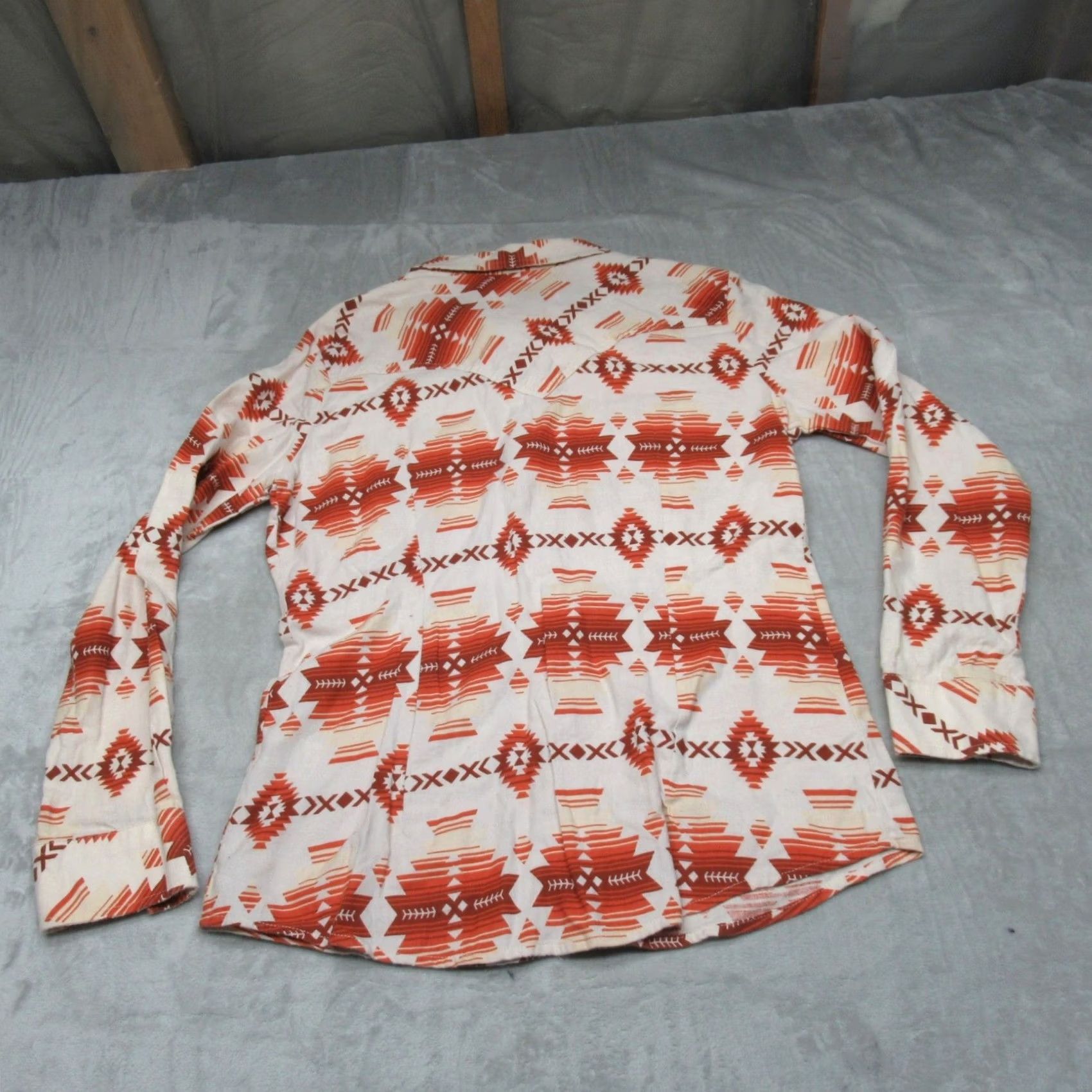 Wrangler Wrangler Retro Shirt Womens Large Orange Southwestern Geometric Pearl Snap Long Sleeve Button-Up Casual Workwear Size L / US 10 / IT 46 - 5 Thumbnail