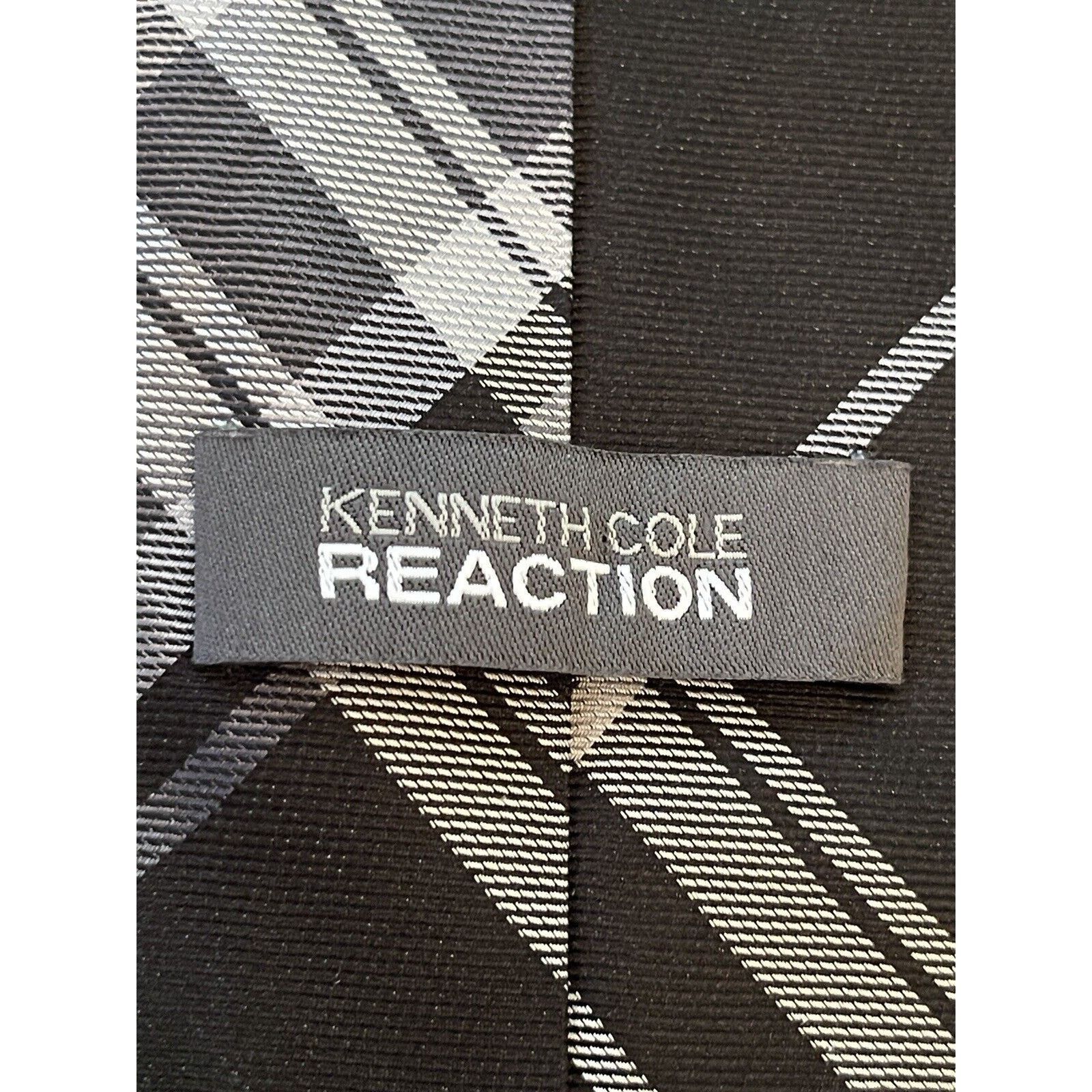 Kenneth Cole Kenneth Cole Reaction Black Gray 100% Silk Made In China Size ONE SIZE - 8 Thumbnail