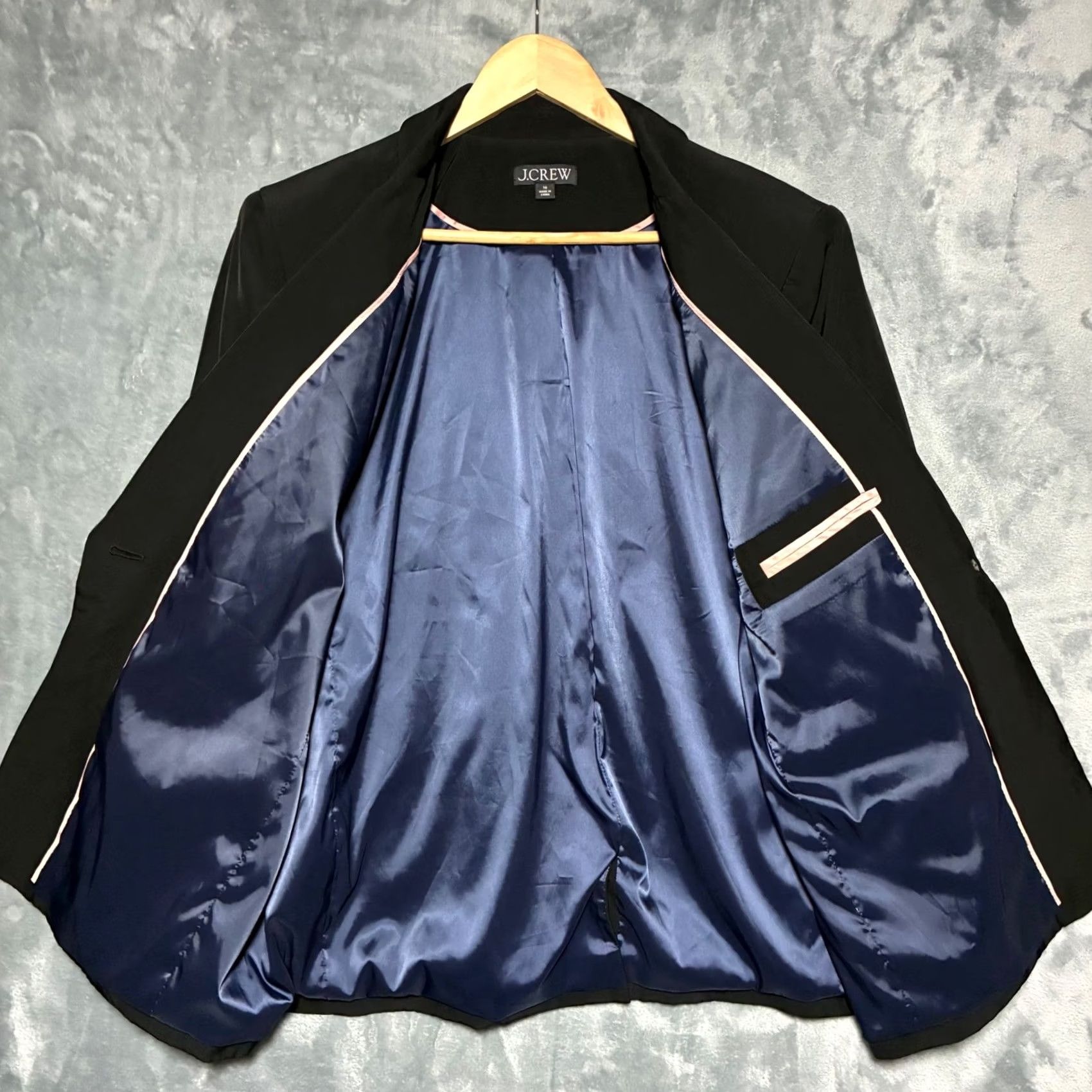 J.Crew VINTAGE? No. EUC J.Crew Single Button Notched Lapel Blazer Jacket Women 16 Black Size XXL / US 16-18 / IT 52-54 - 3 Thumbnail