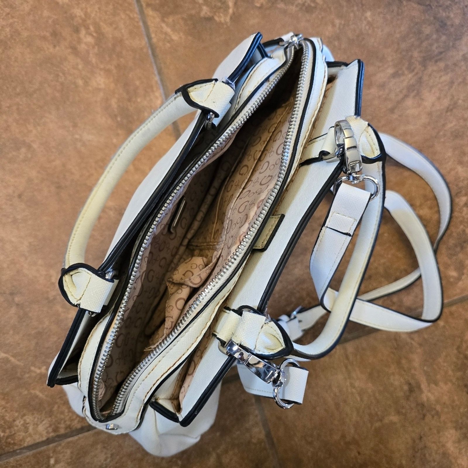 Guess White Black Trim Detailed GUESS Handbag Size ONE SIZE - 5 Thumbnail