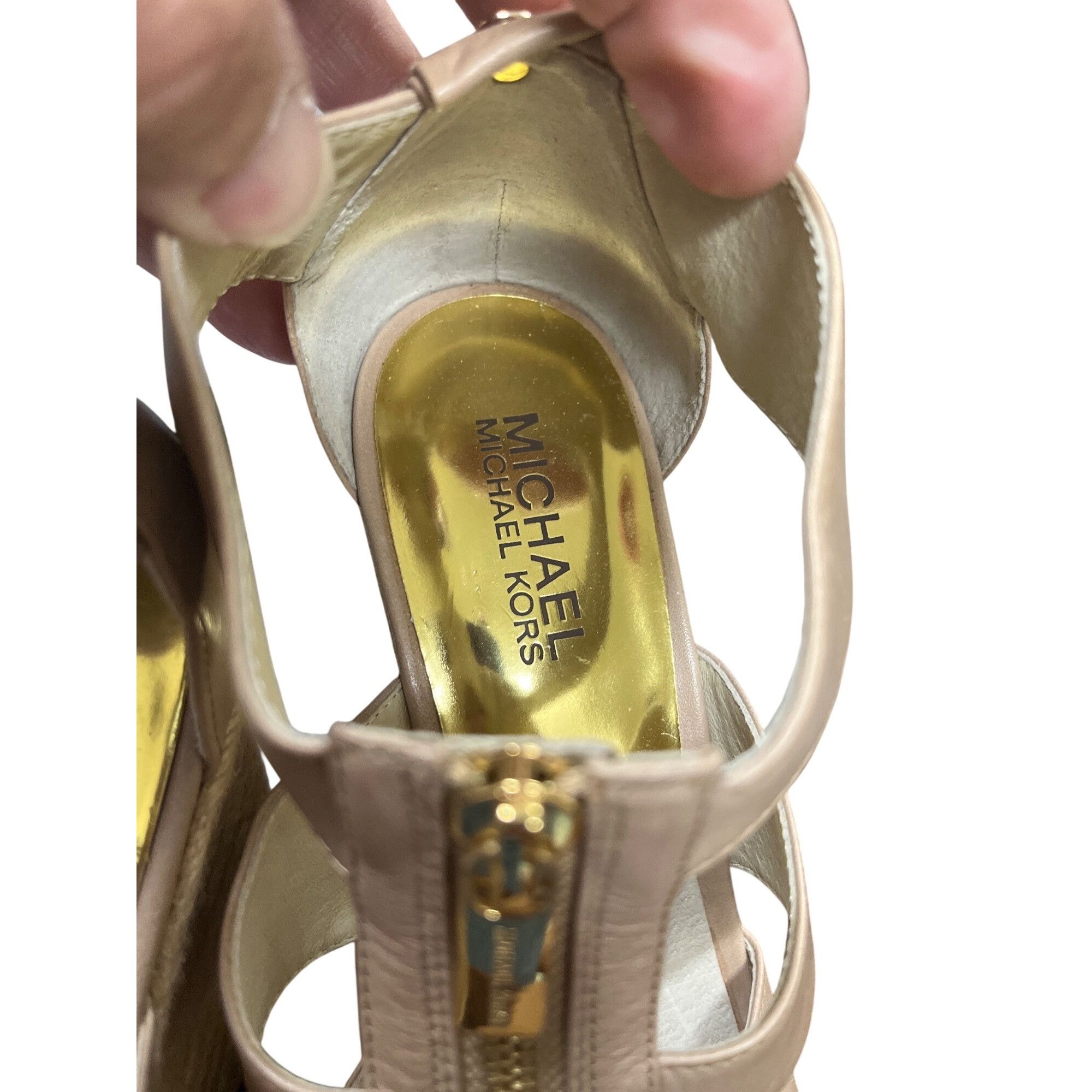Michael Kors Michael Kors wms tan leather gold accent 4" wedge heels sz 7 Size US 7 / IT 37 - 15 Thumbnail