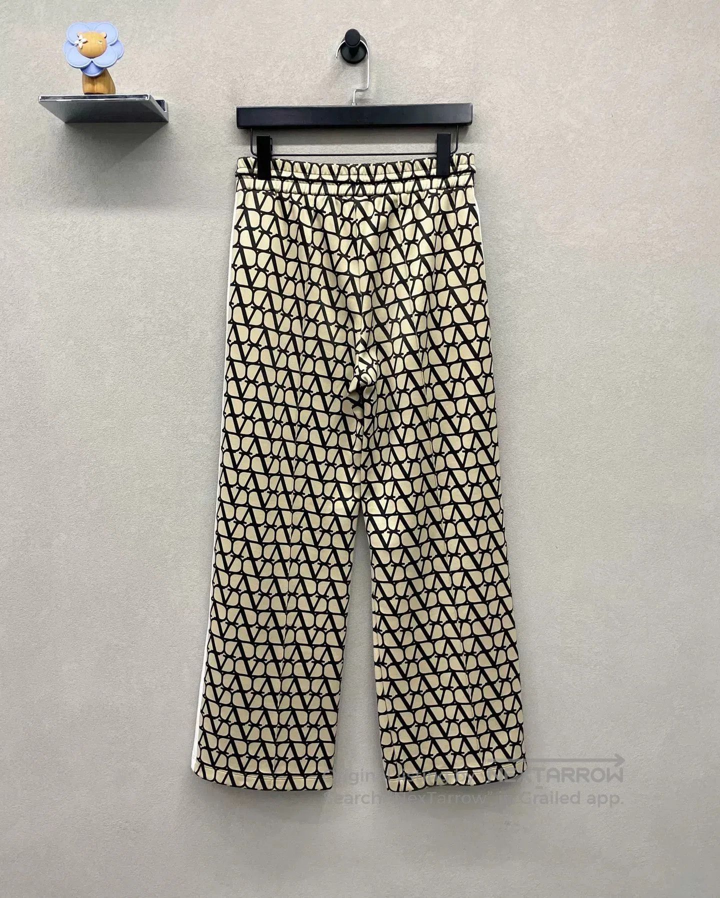 Valentino Valentino FW23 Letter Print Set. Size US 28 / EU 44 - 5 Thumbnail