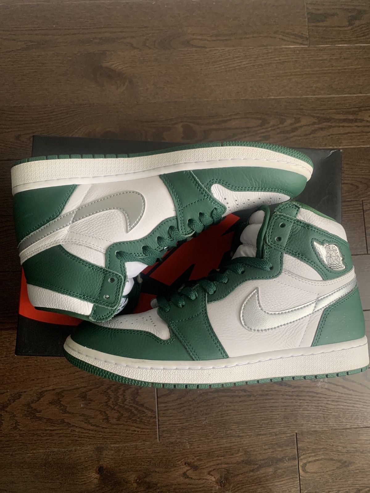 Jordan Brand Jordan 1 Retro High OG Gorge Green Size US 9 / EU 42 - 4 Thumbnail