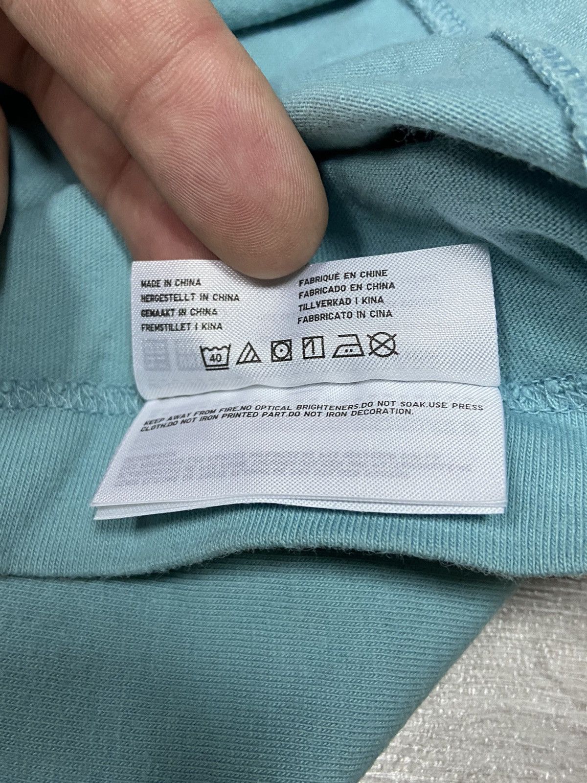 Kaws × Uniqlo KAWS Uniqlo sesame street big print x x t-shirt Size US L / EU 52-54 / 3 - 9 Thumbnail