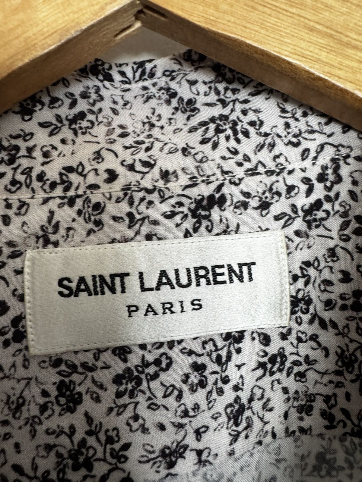 Saint Laurent Paris Floral viscose shirt Size US S / EU 44-46 / 1 - 3 Thumbnail