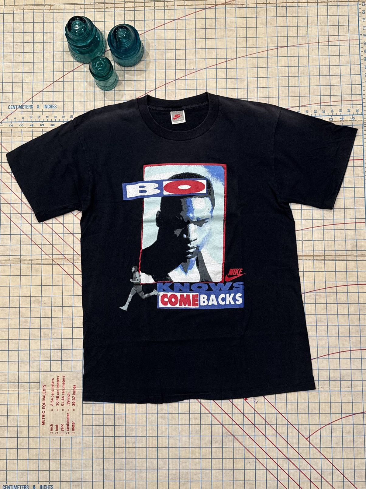 Nike Vintage Nike Bo Knows Come Backs Faded Black Tee Mens Large Size US L / EU 52-54 / 3 - 1 Thumbnail