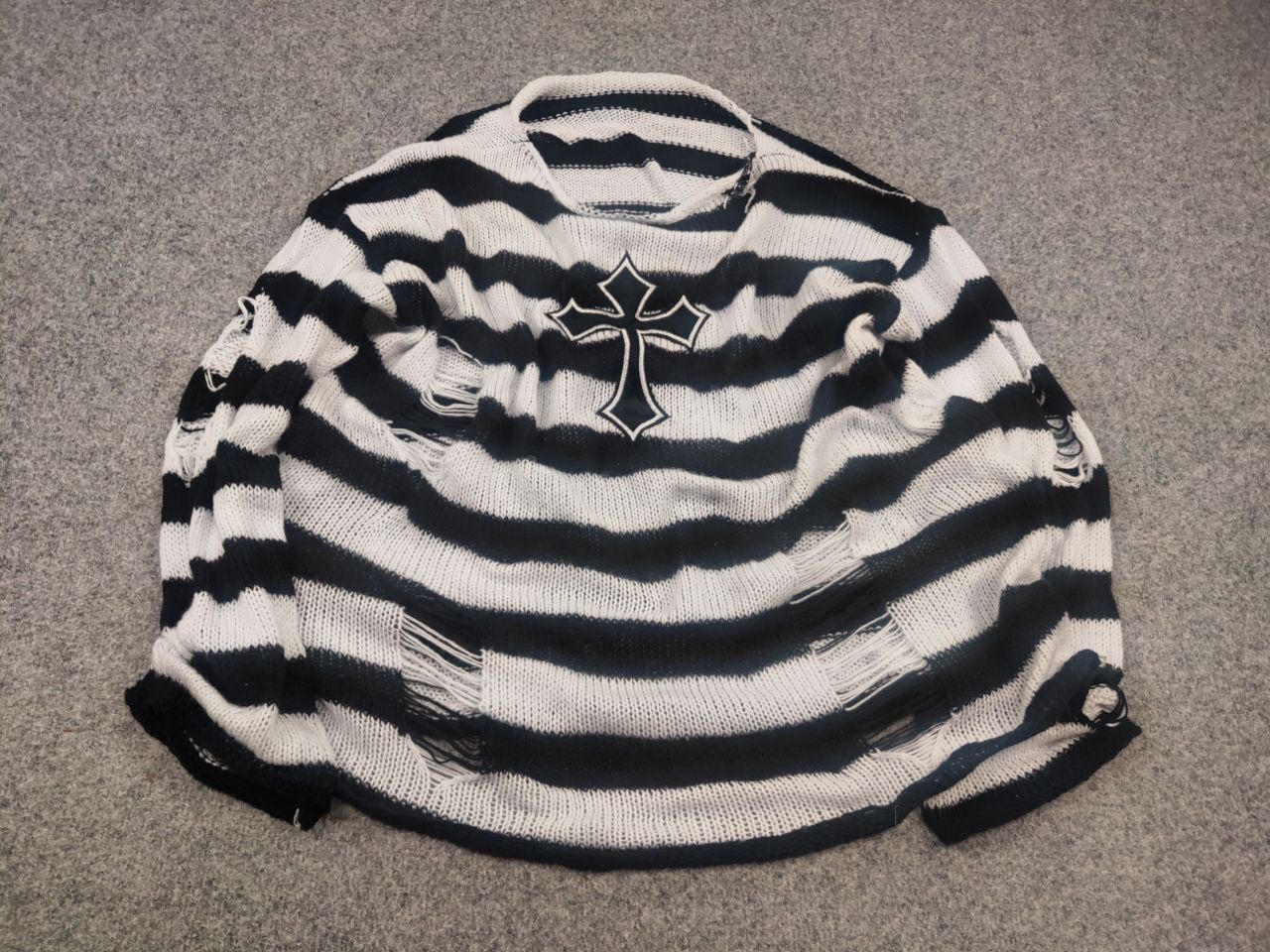 If Six Was Nine Vintage Punk Cros Y2K grunge Oversized knit Sweater Hysteric Size US XL / EU 56 / 4 - 4 Thumbnail