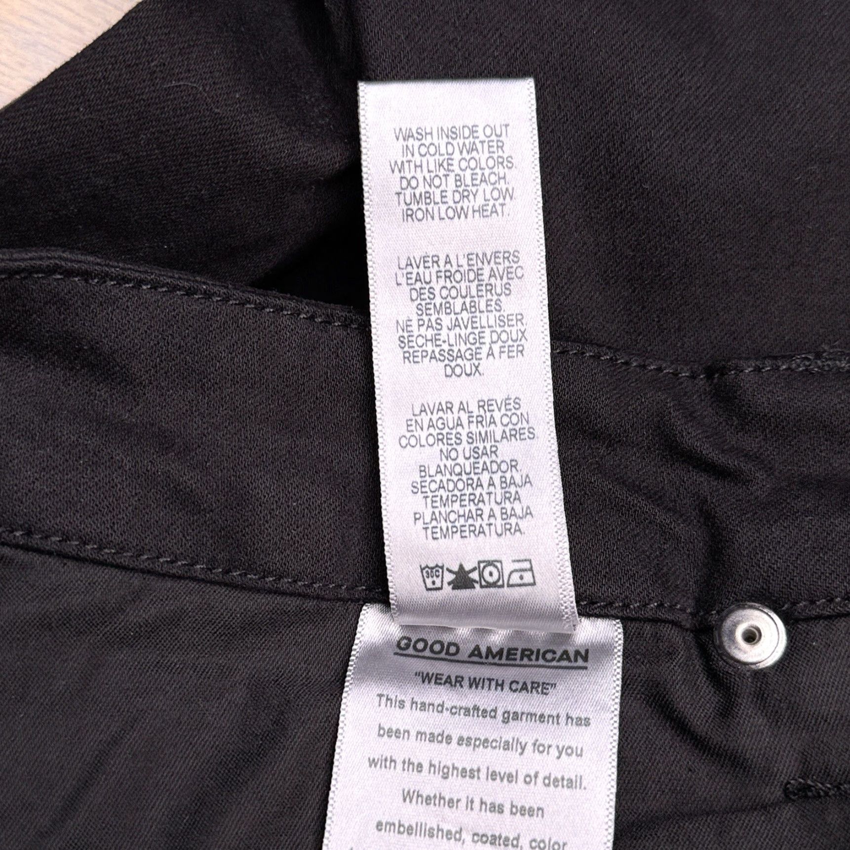 Good American Good American Jeans Womens 18 Black High Rise Crop Stretch 5-Pocket Denim Button Zip 25.5 In Inseam Plus Rise High City Size 40" / US 18 - 6 Thumbnail