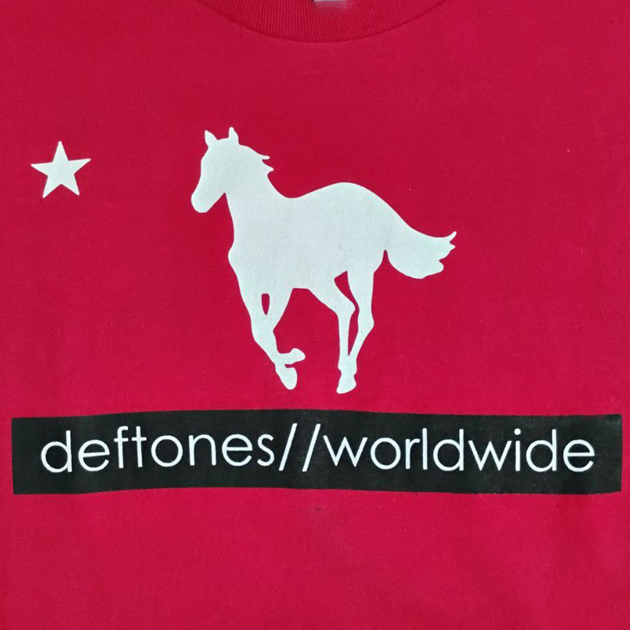 Band Tees Deftones White Pony Worldwide Y2K 10s Shirt Sleeveless Size US M / EU 48-50 / 2 - 2 Thumbnail