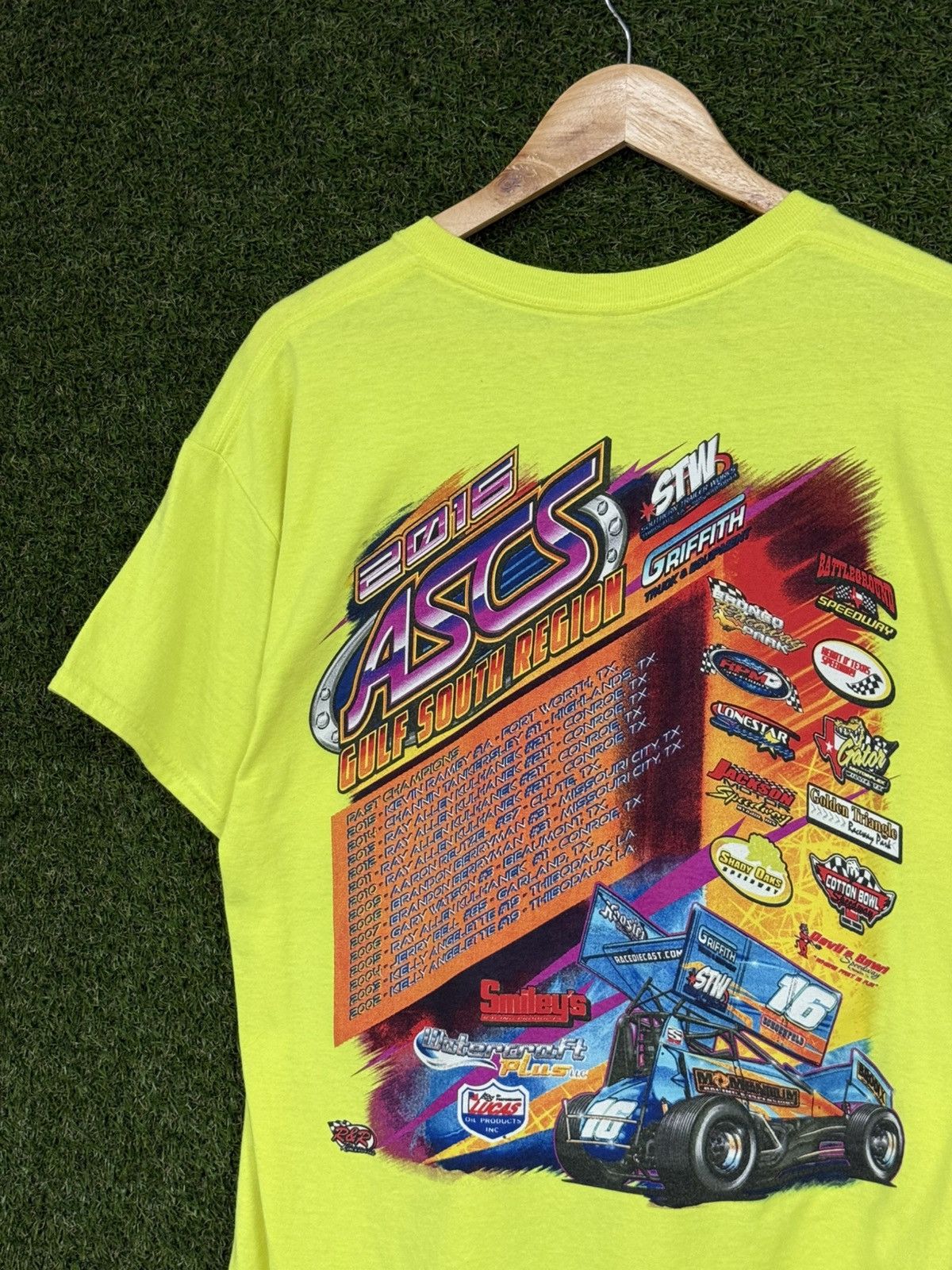 Vintage Vintage Gildan Nascar Race Neon Green Retro Car Tee Large Size US L / EU 52-54 / 3 - 3 Thumbnail