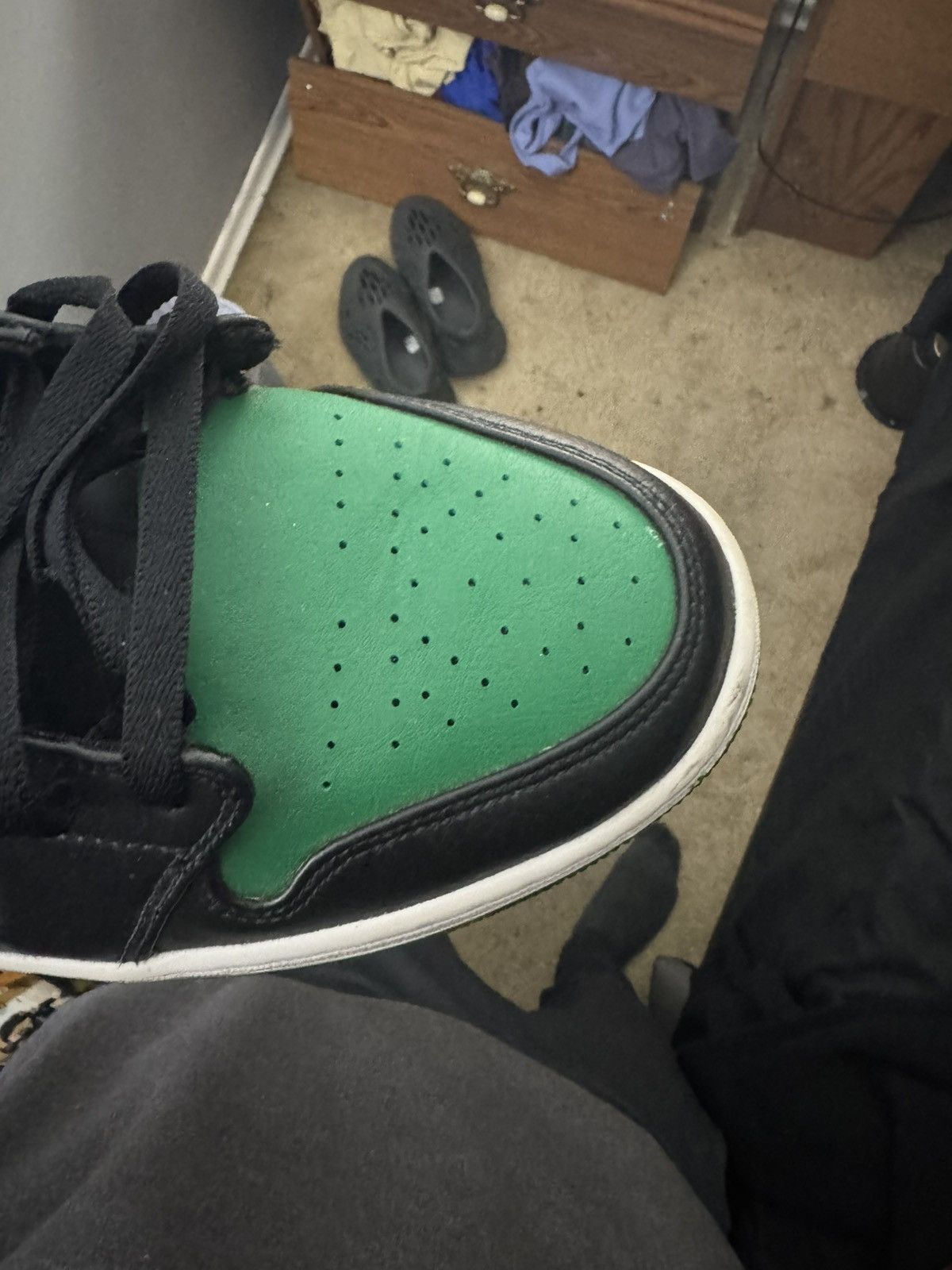 Jordan Brand Jordan 1 Pine Retro Green Toe Mid Size US 12 / EU 45 - 5 Thumbnail