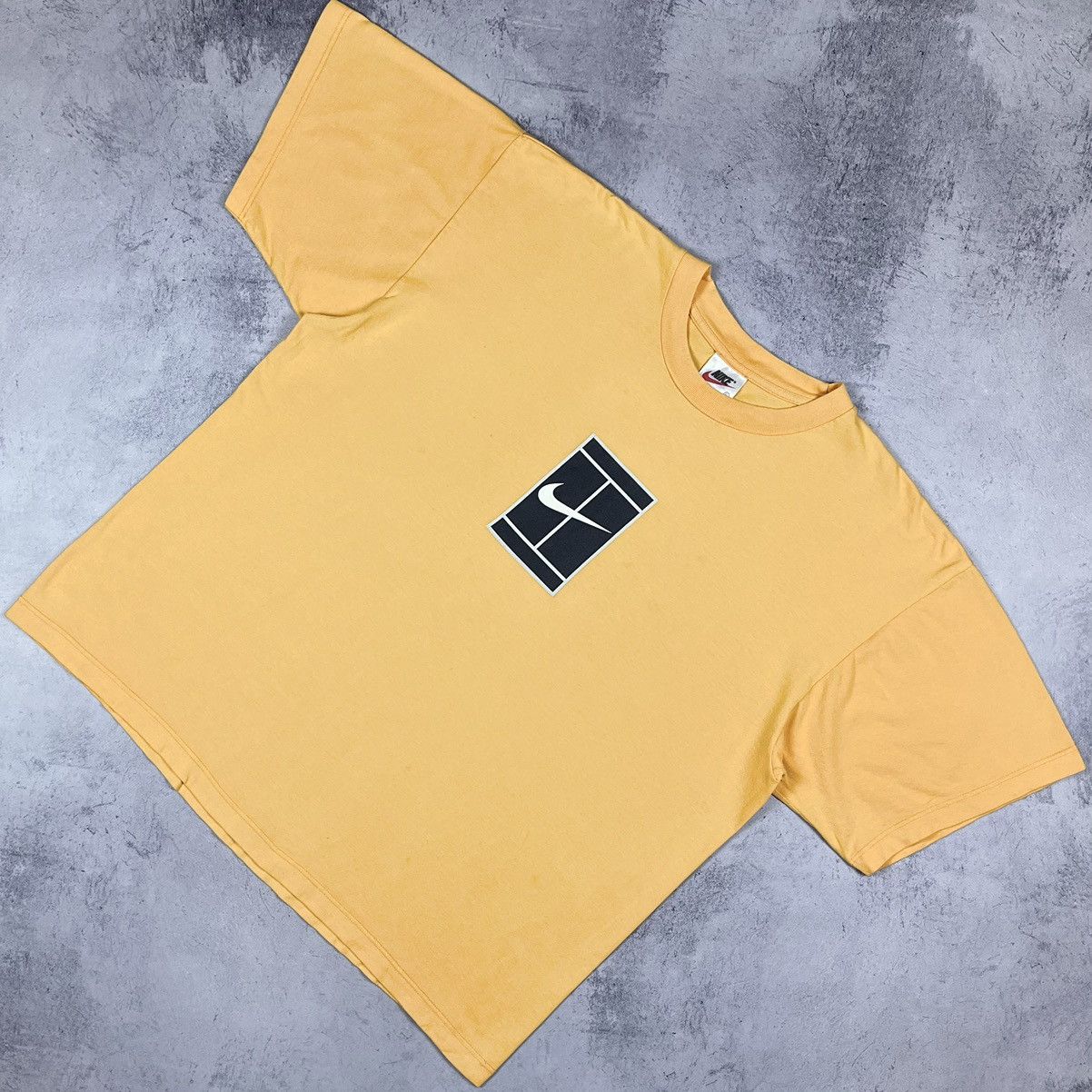 Nike Vintage Nike Challenge court y2k big logo T Shirt 90’s Size US XL / EU 56 / 4 - 1 Thumbnail
