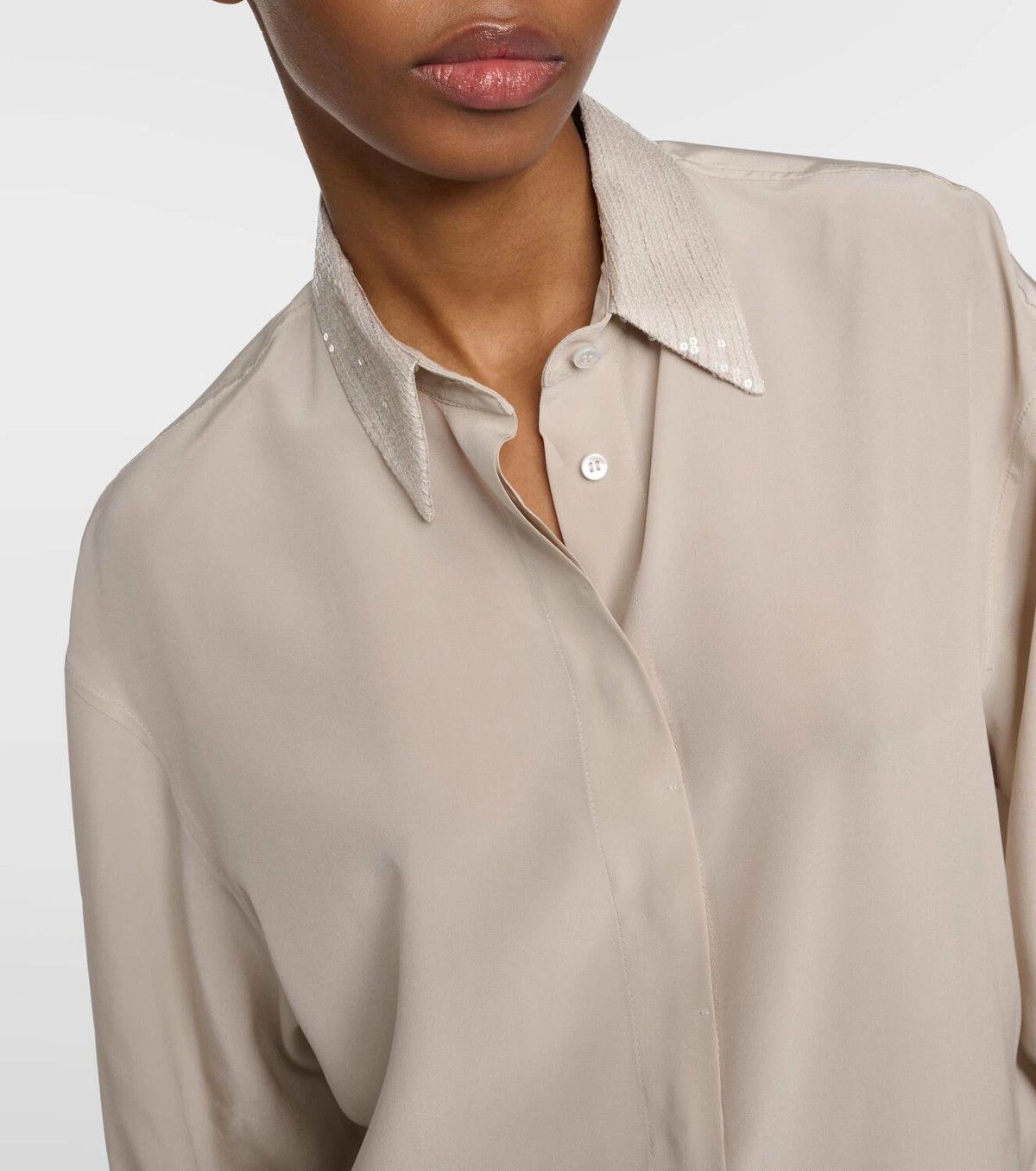 Brunello Cucinelli o1y0725 Silk Shirt in Beige Size M / US 6-8 / IT 42-44 - 2 Thumbnail