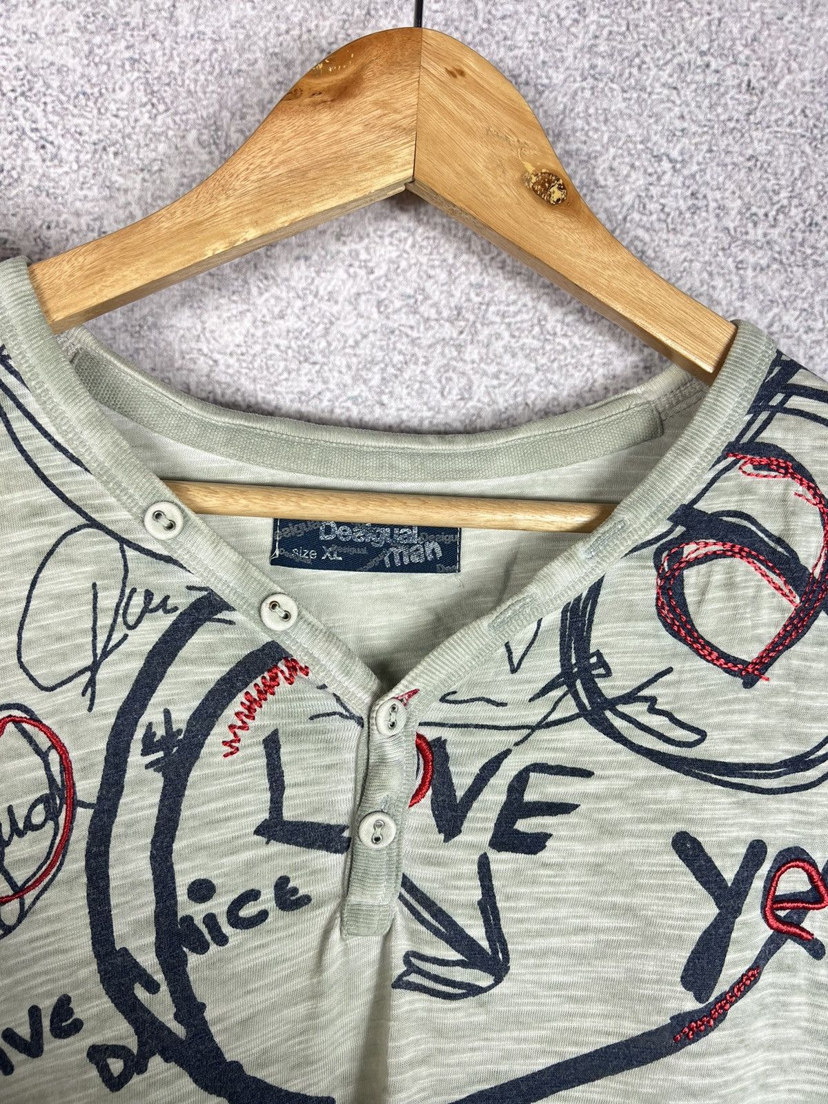 Desigual Vintage Y2K Desigual Art Logo Tee Size US XXL / EU 58 / 5 - 4 Thumbnail