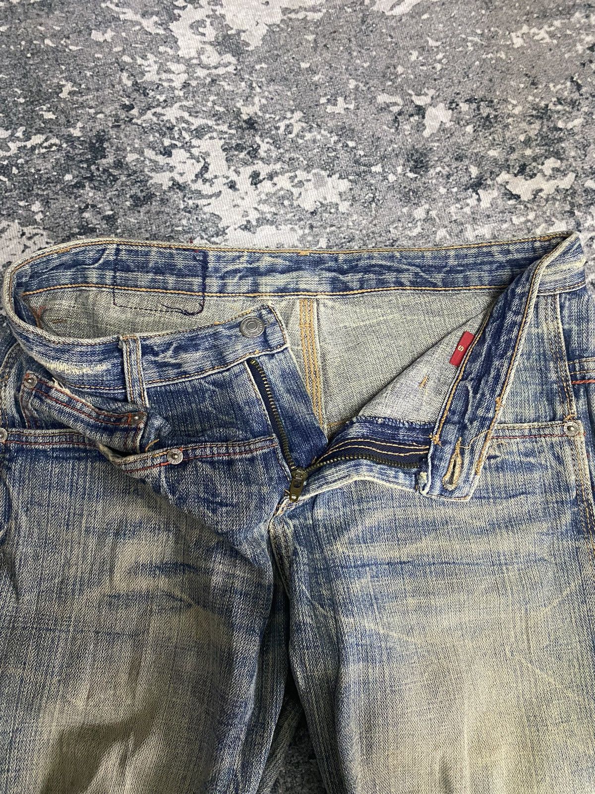 Japanese Brand Japanese Brand The M2368 Jeans Distressed Denim Pants Size US 30 / EU 46 - 13 Thumbnail