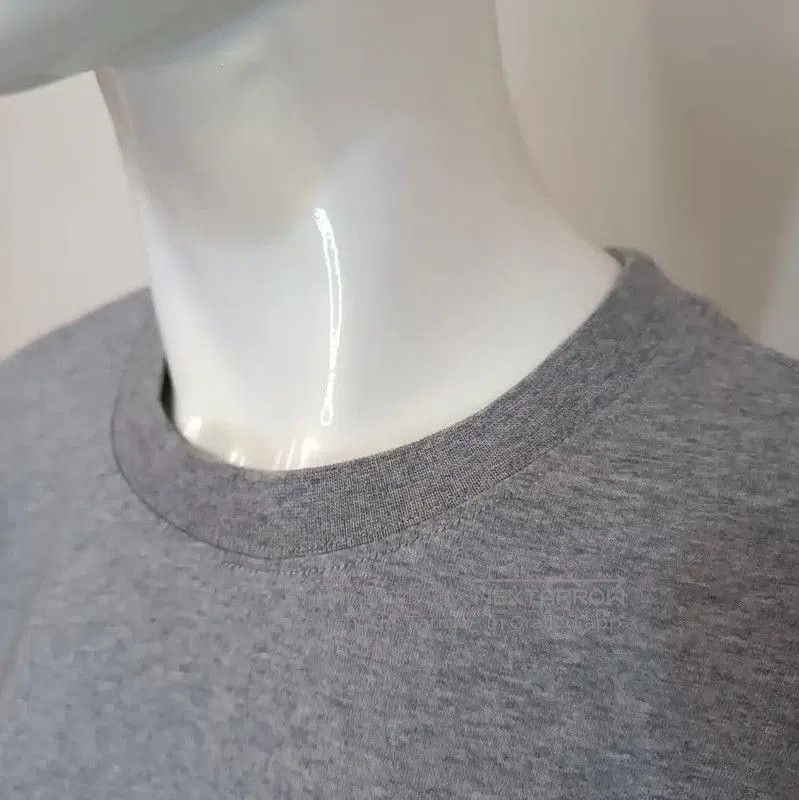 AMI AMI Gray Women's T-Shirt with Heart Logo . Size M / US 6-8 / IT 42-44 - 3 Thumbnail