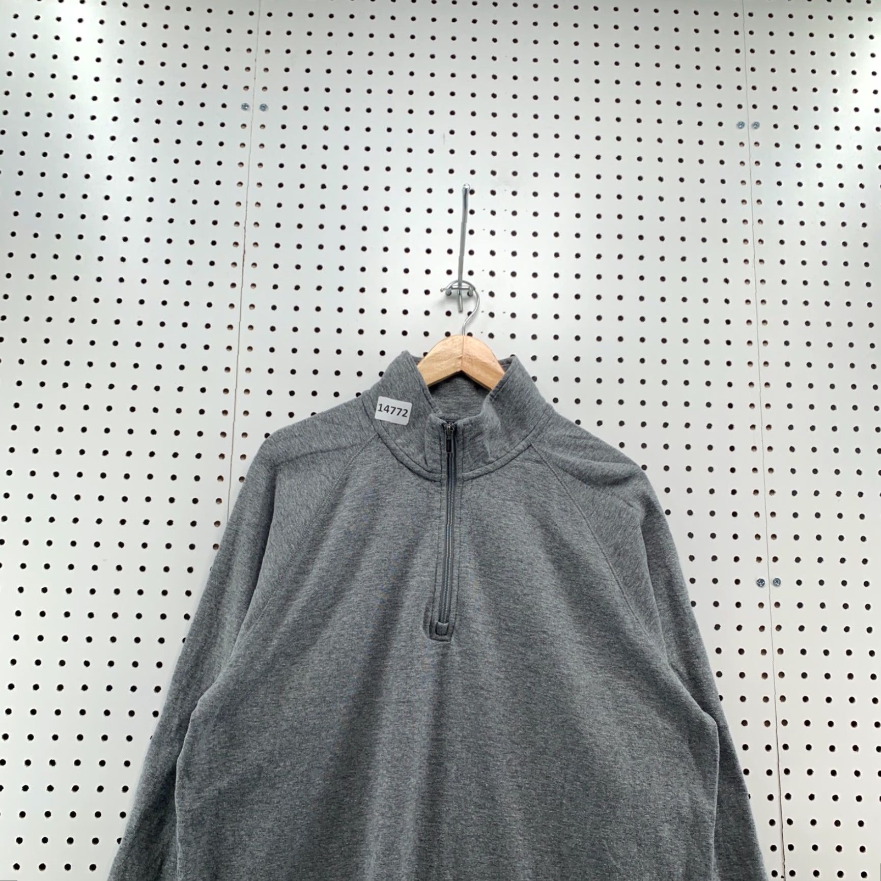 Vintage LL Bean 1/4 Zip Sweater Pullover Mens Size L Gray Tall Size US XL / EU 56 / 4 - 2 Thumbnail
