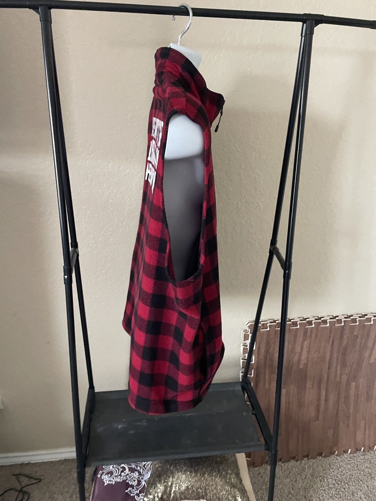 Woolrich Woolen Mills Heavyweight Buffalo Red & Black Fleece vest Size US XL / EU 56 / 4 - 4 Thumbnail