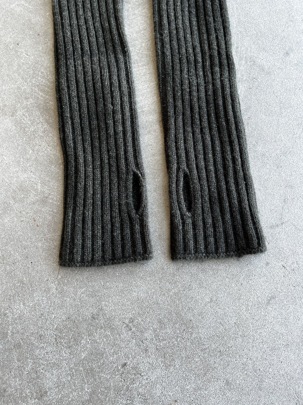 Other Designer Cashmere Gloves with Thumbhole (unisex) Size ONE SIZE - 2 Thumbnail