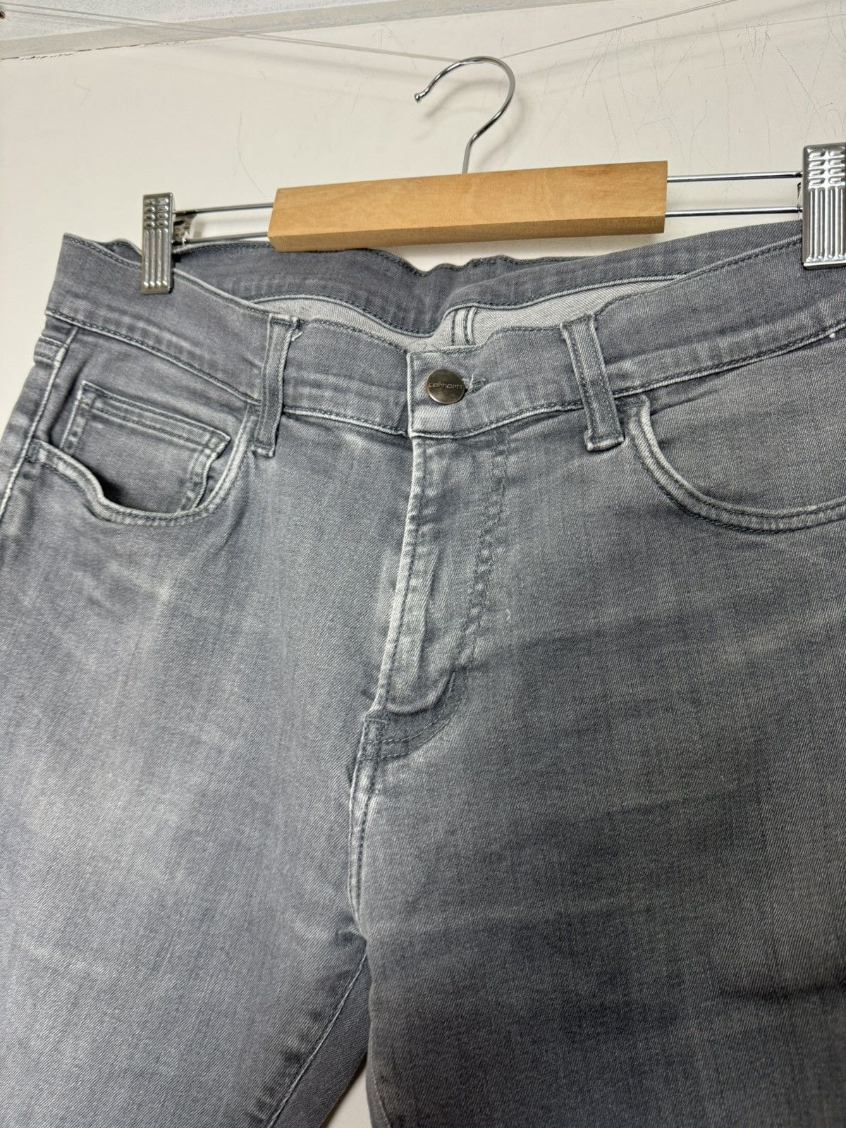 Carhartt Vintage sun faded distressed carhartt denim jeans workstyle Size US 33 - 11 Thumbnail