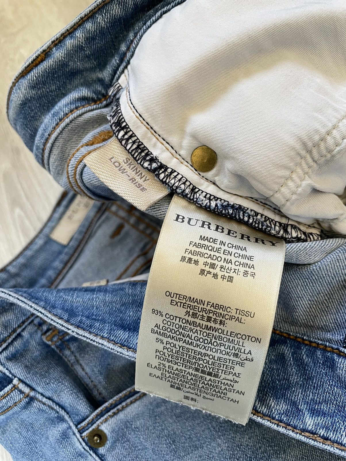 Burberry × Jean Burberry Brit Skinny Low-Rise Women’s Jeans Size 28" / US 6 / IT 42 - 8 Thumbnail