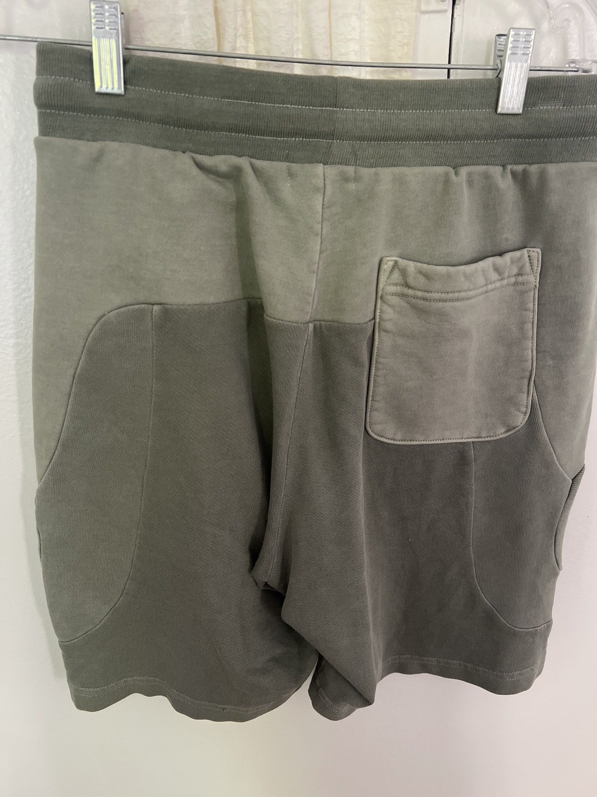 John Elliott John Elliot sweat shorts Size US 30 / EU 46 - 2 Thumbnail