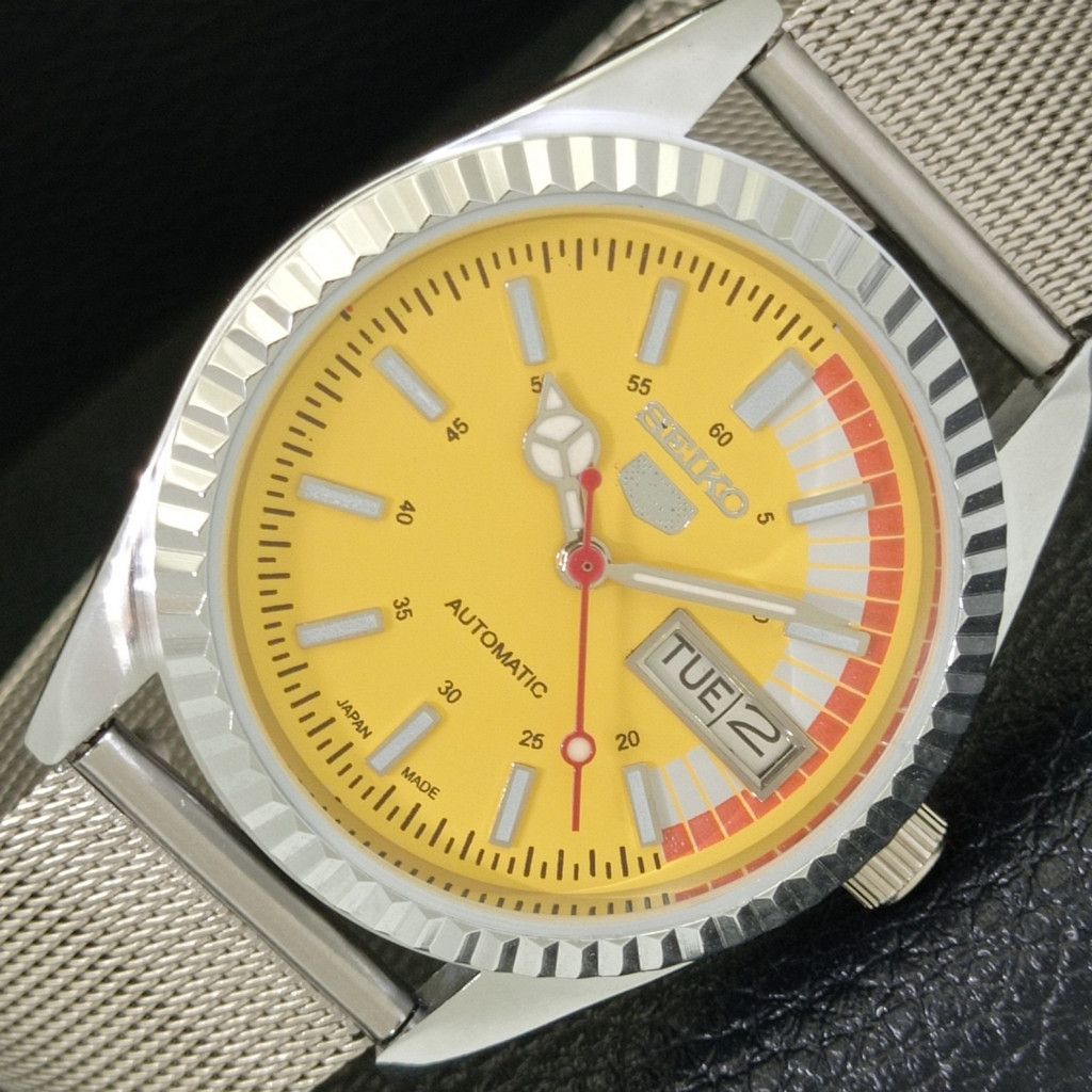 Seiko REFURBISHED VINTAGE SEIKO 5 AUTO JAPAN MENS WATCH a440676 Size 38 - 1 Thumbnail
