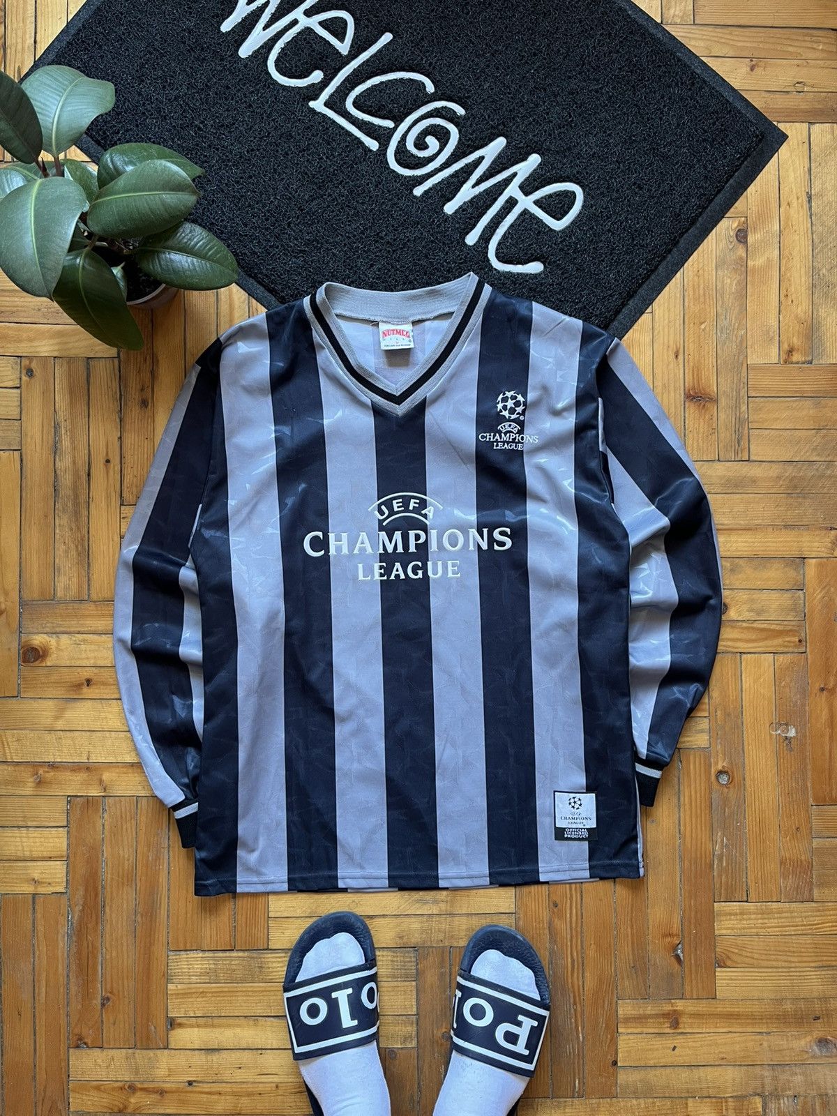 Nutmeg × Vintage Vintage UEFA CHAMPIONS LEAGUE 1990's Soccer Jersey By Nutmeg Size US M / EU 48-50 / 2 - 1 Thumbnail