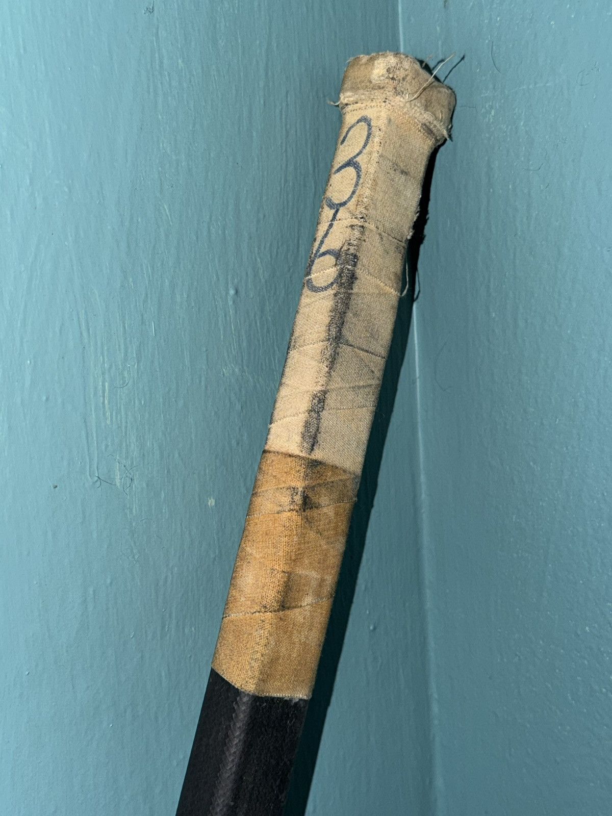 NHL TPS Louisville Game Used Hockey Stick Robert Schnabel Vint Size ONE SIZE - 3 Thumbnail
