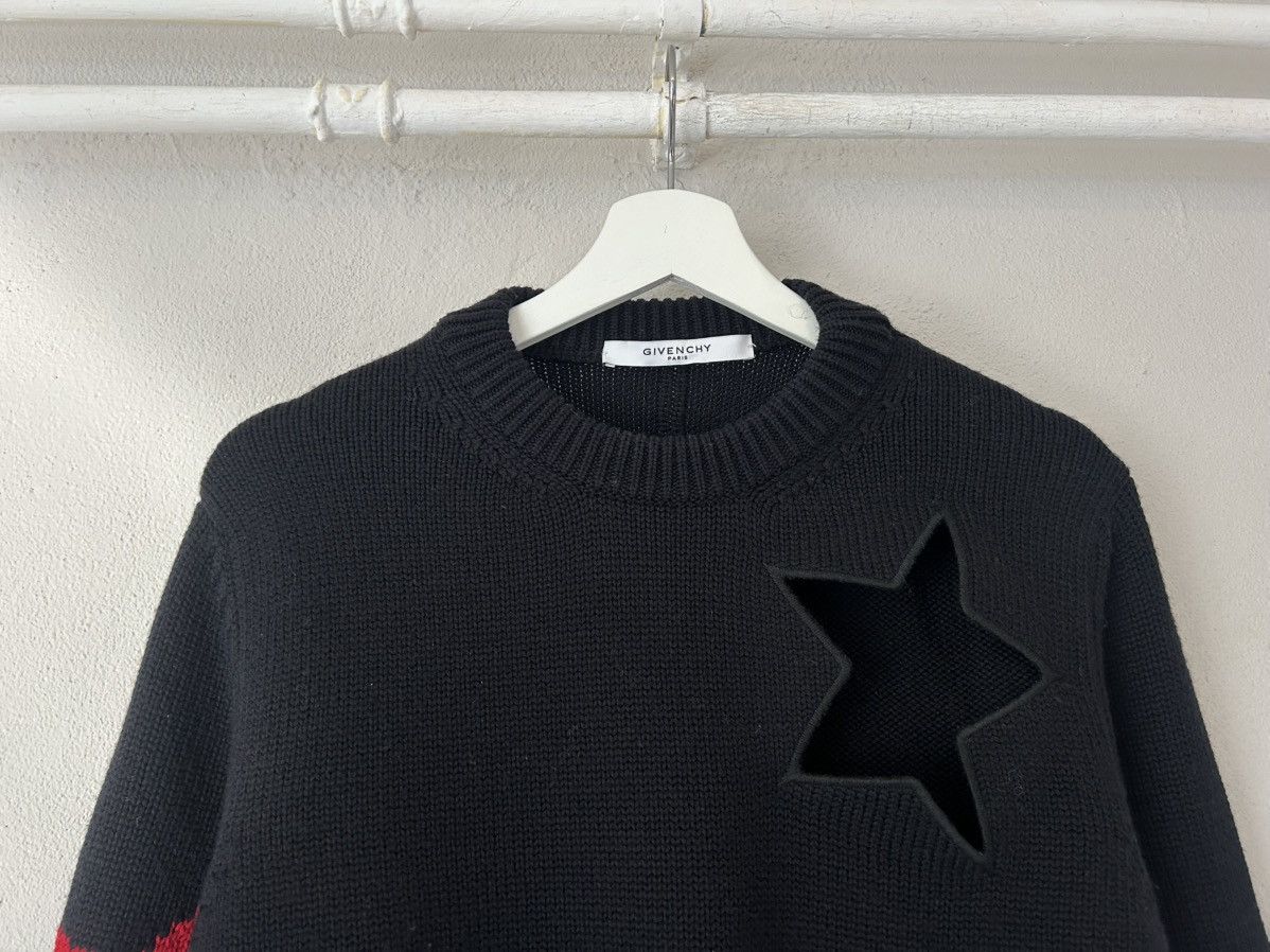 Givenchy Oversized Wool Sweater with Stars Size US S / EU 44-46 / 1 - 3 Thumbnail