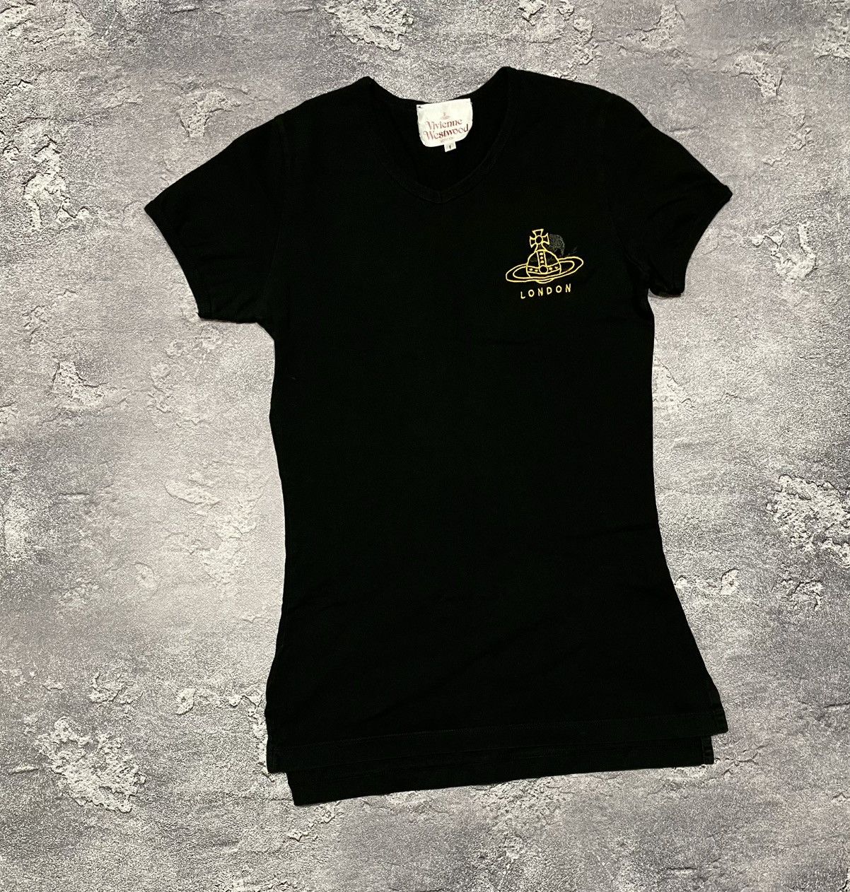 Vivienne Westwood Vintage Vivienne Westwood London Logo Luxury T Shirt Italy Size S / US 4 / IT 40 - 2 Thumbnail