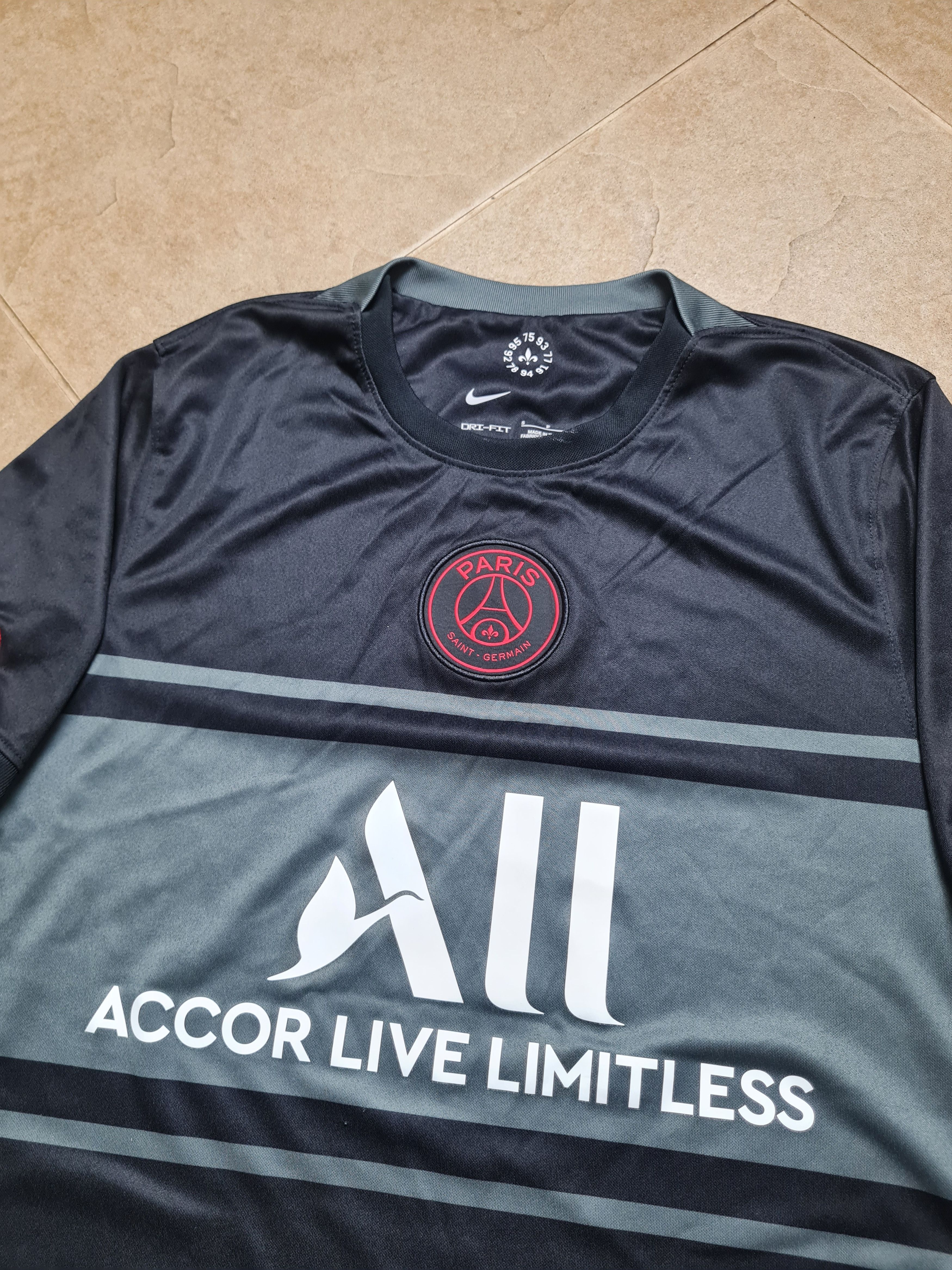 Nike JERSEY PARIS SAINT GERMAIN 2021/2022 NIKE Third Soccer Size US S / EU 44-46 / 1 - 9 Thumbnail
