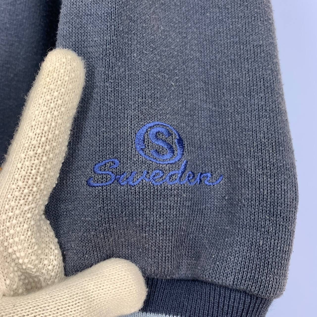 Vintage Vintage SANTA WORLD SWEDEN Sweatshirt #2379-11 Size US M / EU 48-50 / 2 - 5 Thumbnail