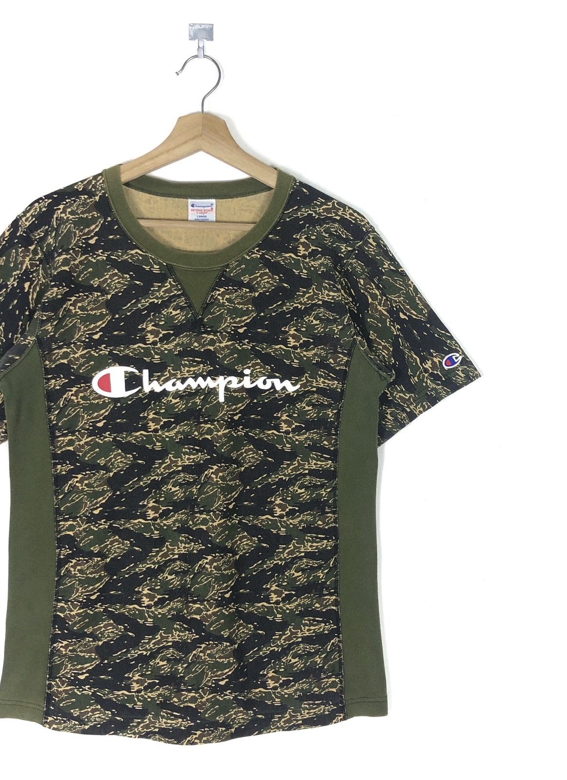 Champion RARE🔥VINTAGE CHAMPION REVERSE WEAVE TIGER STRIPES CAMO TEE Size US S / EU 44-46 / 1 - 3 Thumbnail