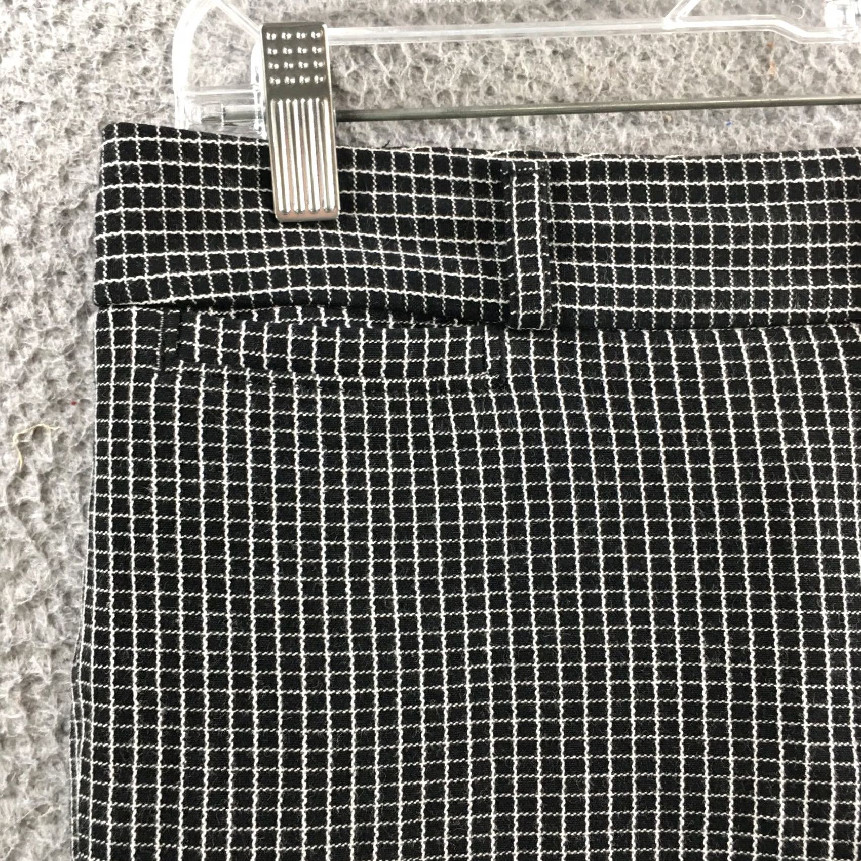 Banana Republic Banana Republic Sloan Capri Pants Womens 6P Black Gingham Zip Capris Petite Pants Indoor Casual Mens Women Girls 2? Size 28" / US 6 / IT 42 - 3 Thumbnail