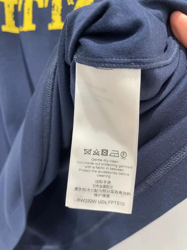 Louis Vuitton Louis Vuitton Blue and yellow No.4 slogan chain short sleev Size US XS / EU 42 / 0 - 6 Thumbnail