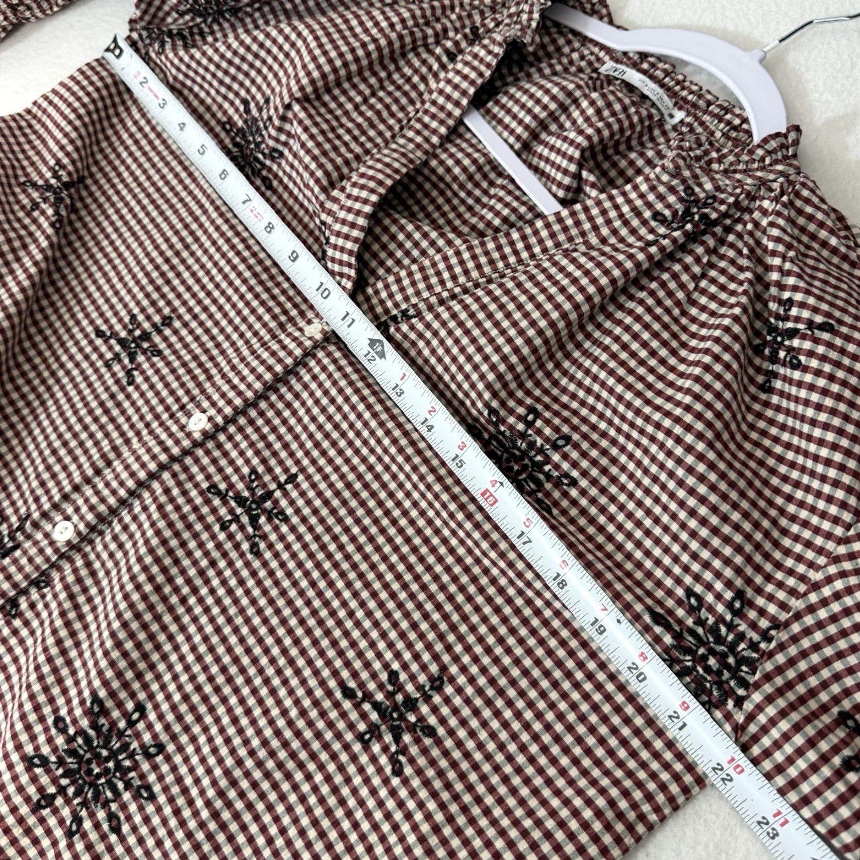 Zara Zara Trafaloc Embroidered Cutwork Blouse WOMENS Shirt Sz S Multicolor Striped V-Neck Long Sleeve Polyester Blouse Womens XS? Size S / US 4 / IT 40 - 5 Thumbnail