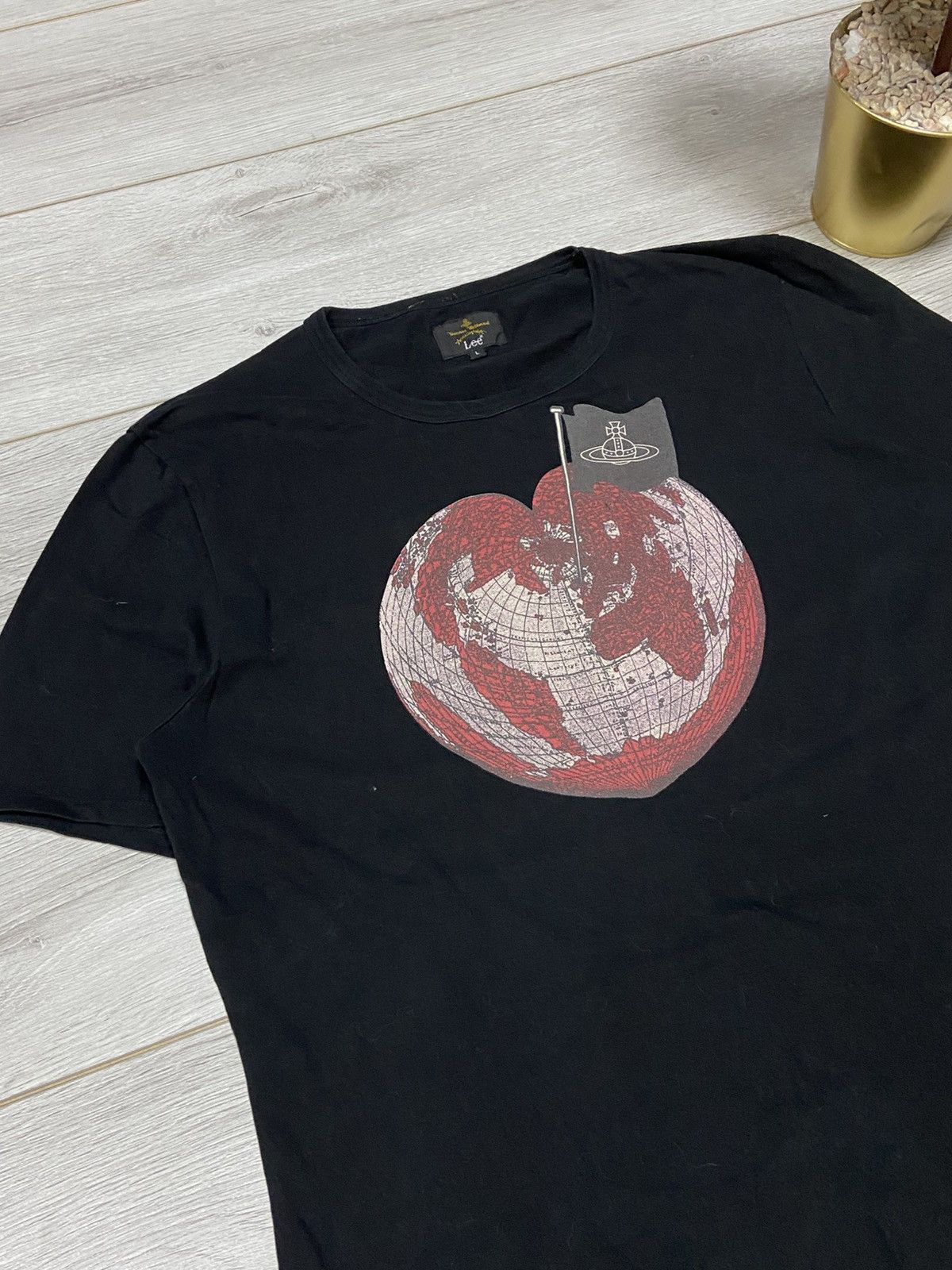 Vivienne Westwood Vivienne Westwood Lee world heart print t-shirt vintage Size US L / EU 52-54 / 3 - 3 Thumbnail