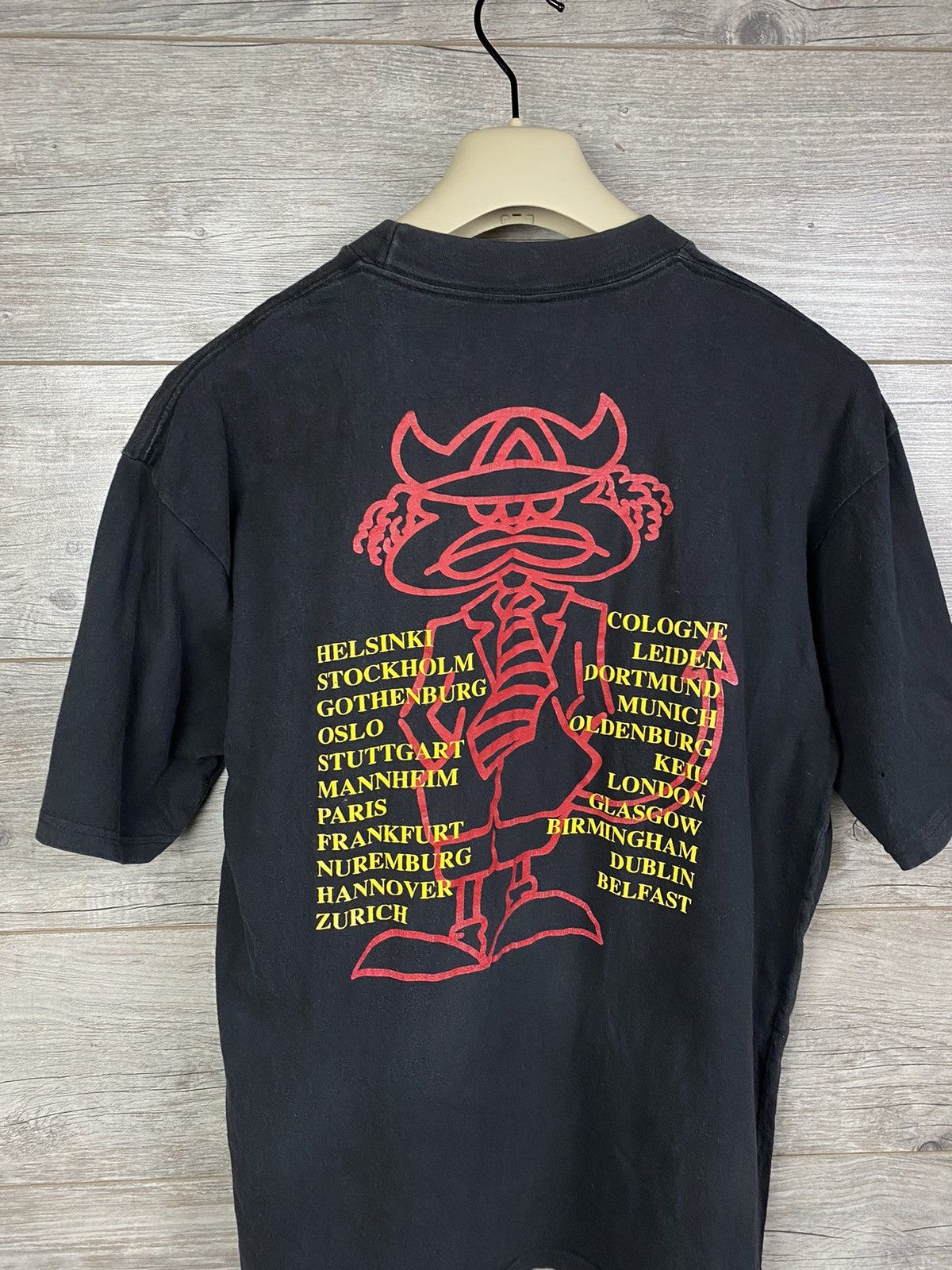 Vintage Vintage 1990 AC/DC The Razors Edge Tour original Brockum Size US M / EU 48-50 / 2 - 8 Thumbnail