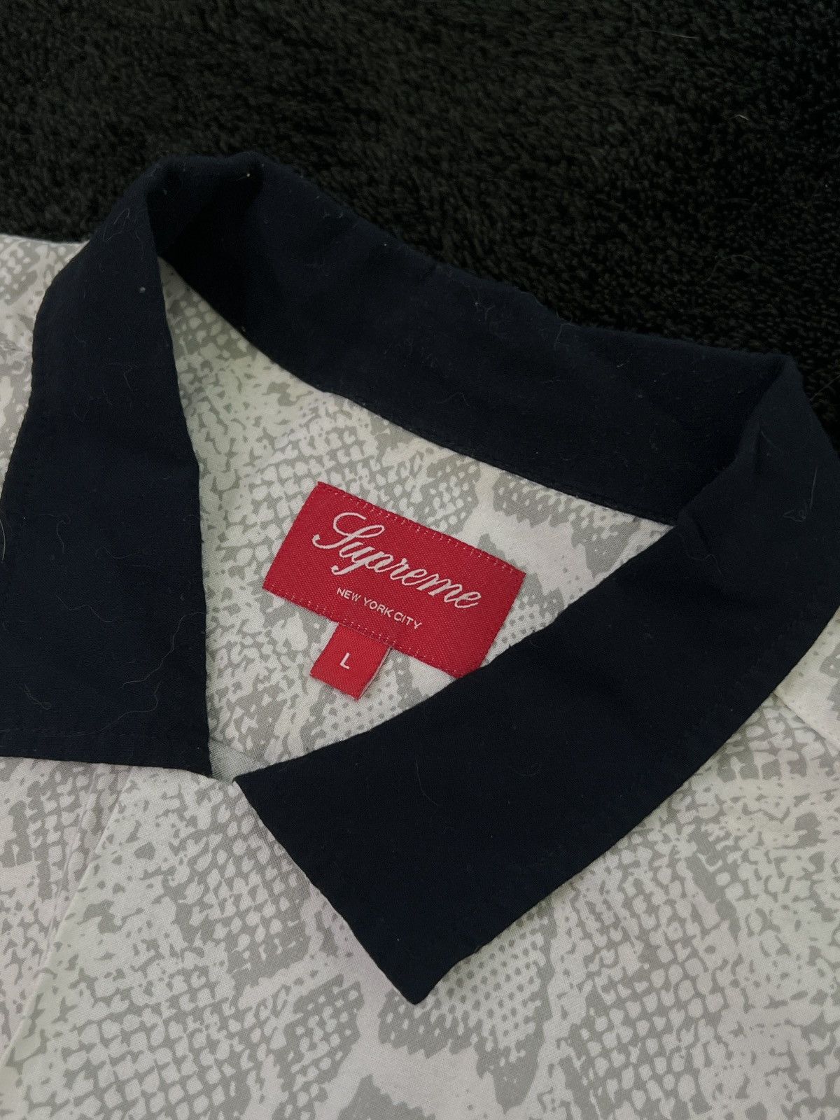 Supreme SS12 - Snakeskin Button Up Rayon Shirt Size US L / EU 52-54 / 3 - 4 Thumbnail