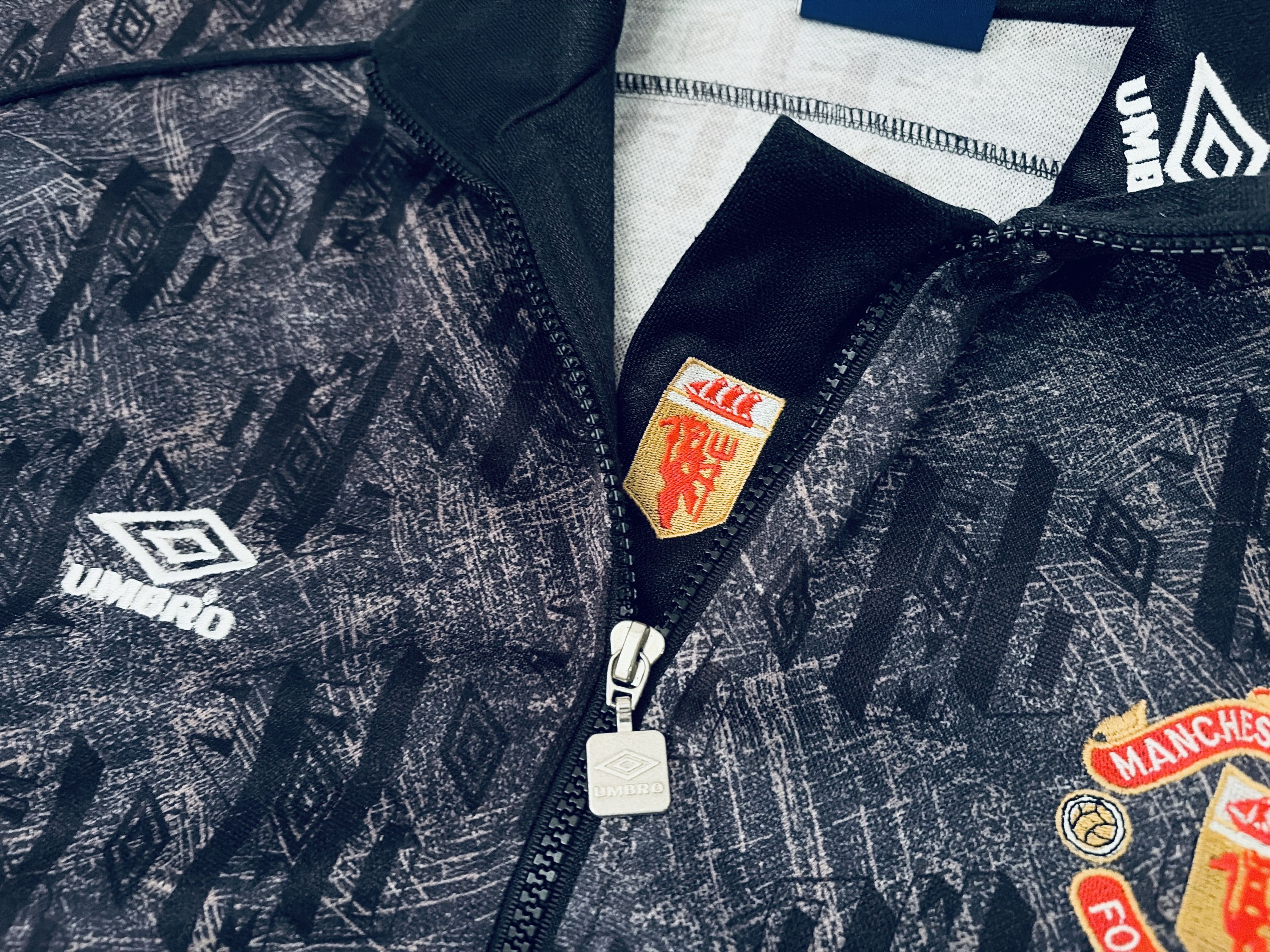 Umbro Manchester United Training Jacket 1992 1993 Size US L / EU 52-54 / 3 - 7 Thumbnail