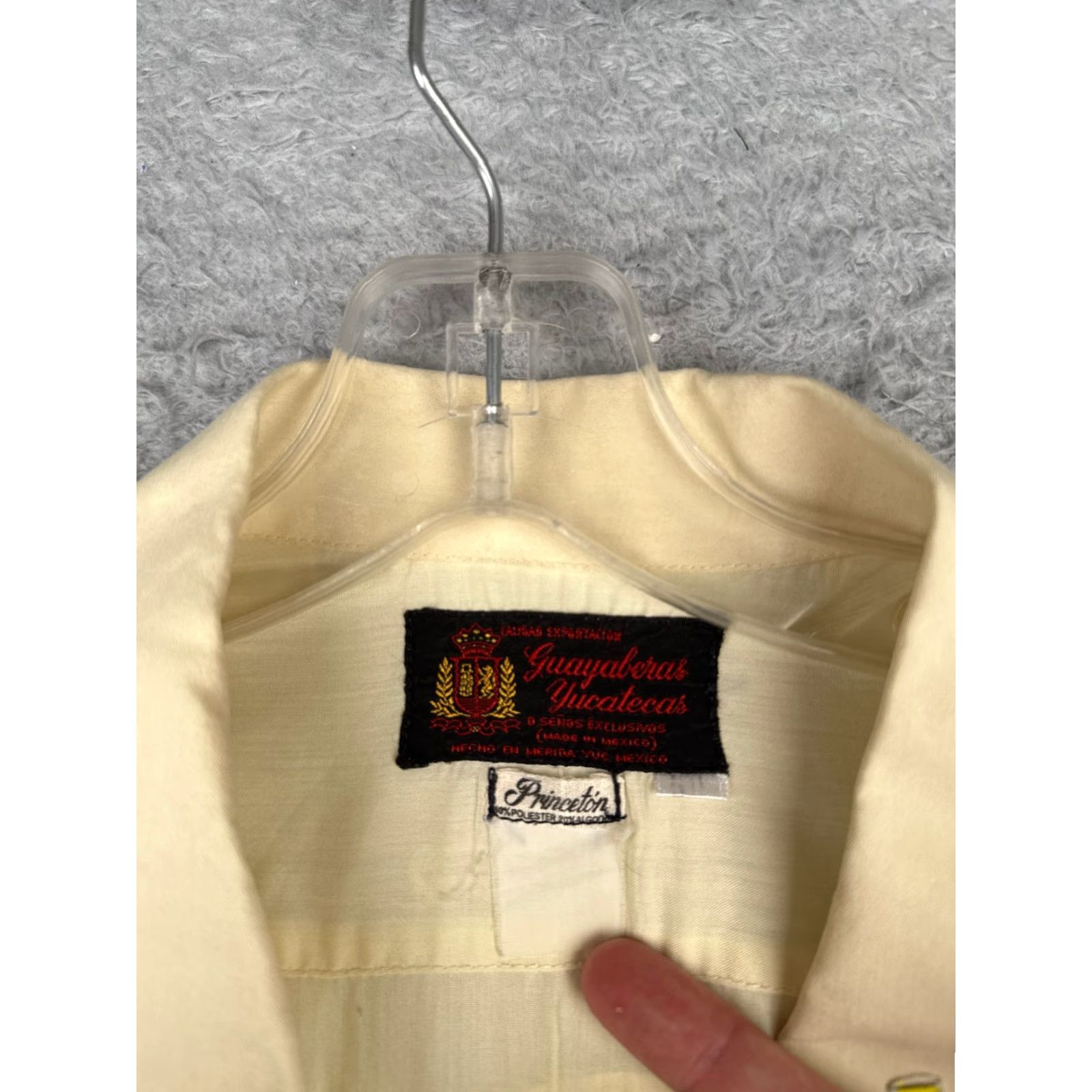 Vintage Guayaberas Yucatecas Shirt Adult 4XL XXXXL Yellow Polyester Blend 4 Pocket Size US XXL / EU 58 / 5 - 6 Thumbnail