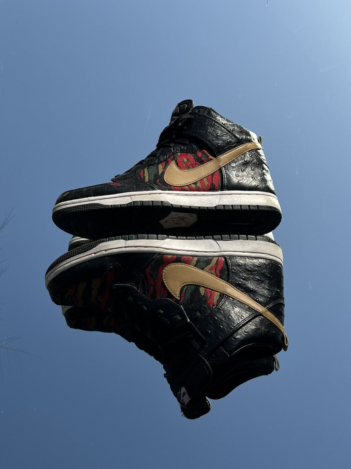 Nike Nike SB Dunk CMFT Size US 9 / EU 42 - 13 Thumbnail