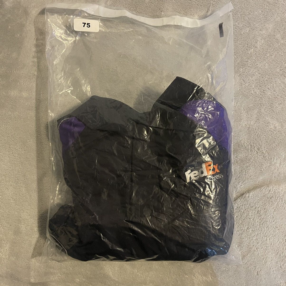 Other FedEx Express Shirt Adult Medium Black Employer Workwear Size US M / EU 48-50 / 2 - 8 Thumbnail