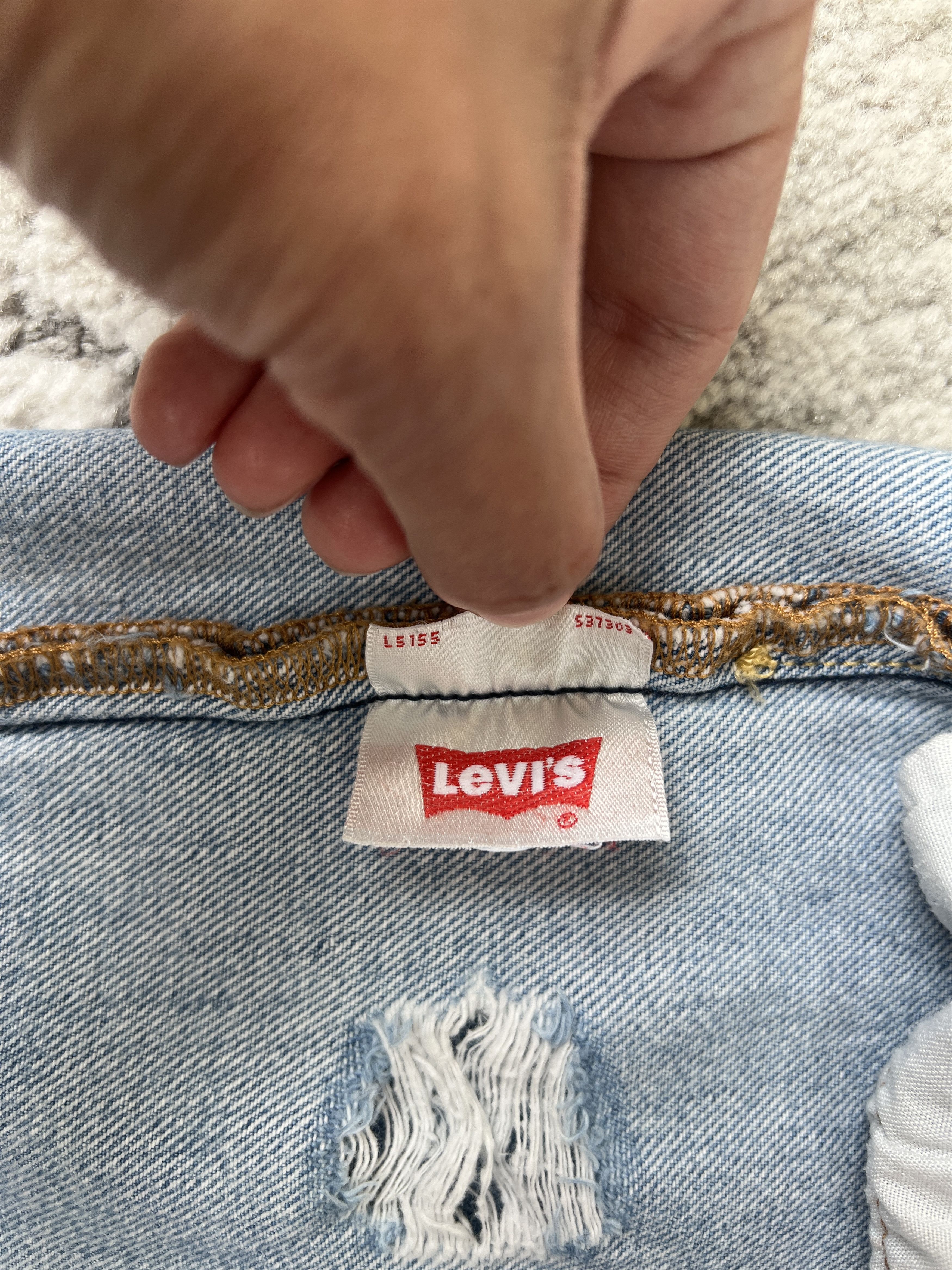 Levi's Levi’s 501 Women Distressed Denim Shorts 31"-32" Size 31" - 18 Thumbnail