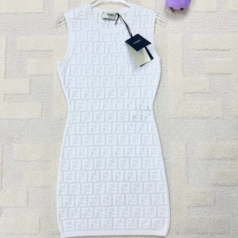 Fendi Fendi Women's White Dress in Size S 0089 Size S / US 4 / IT 40 - 1 Thumbnail