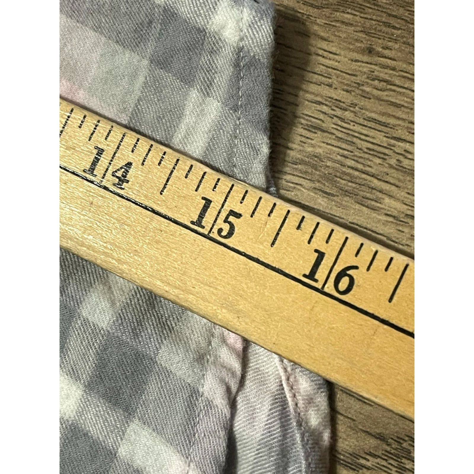 Croft & Barrow Croft & Barrow Shirt Women's Size Medium Plaid Button Up Multicolor Gray Pink White Long Sleeve Collared Casual Fall Spring Summer Womens Size M / US 6-8 / IT 42-44 - 7 Thumbnail