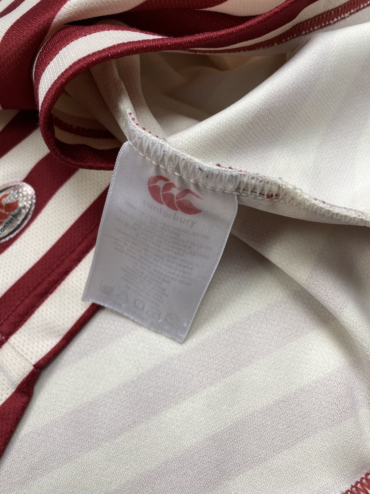 Vintage Men’s Canterbury England O2 Rugby Jersey Shirt size L Size US L / EU 52-54 / 3 - 5 Thumbnail