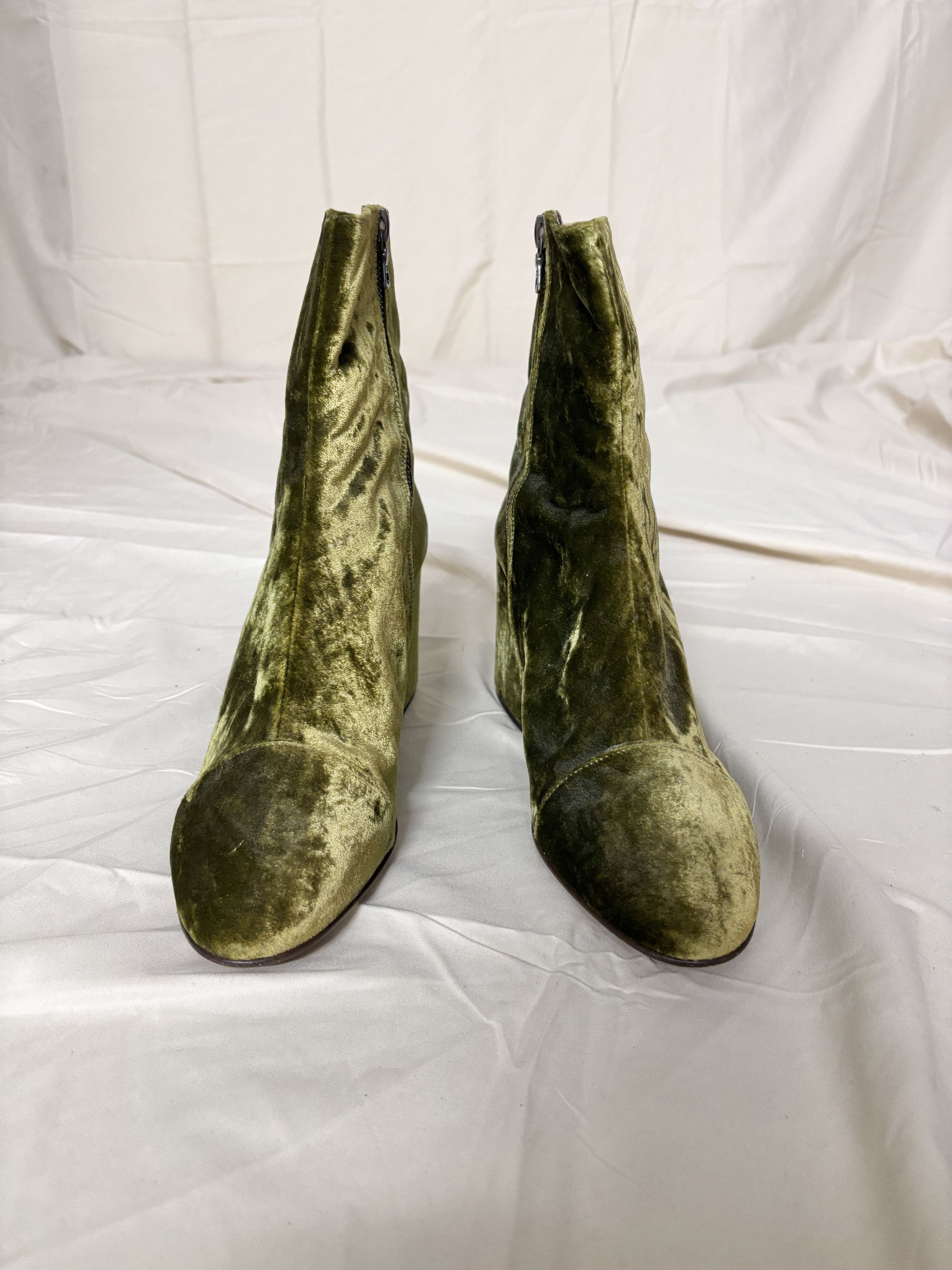 Dries Van Noten Dries Van Noten Green Velvet Ankle Boots, Runway A/W15 Size US 10 / IT 40 - 2 Thumbnail